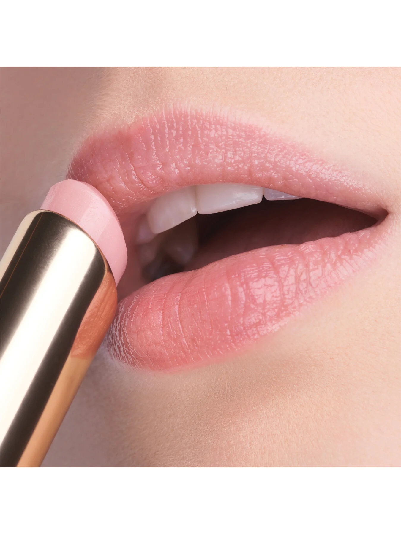 Pure Color Envy Color Replenish Lip Balm