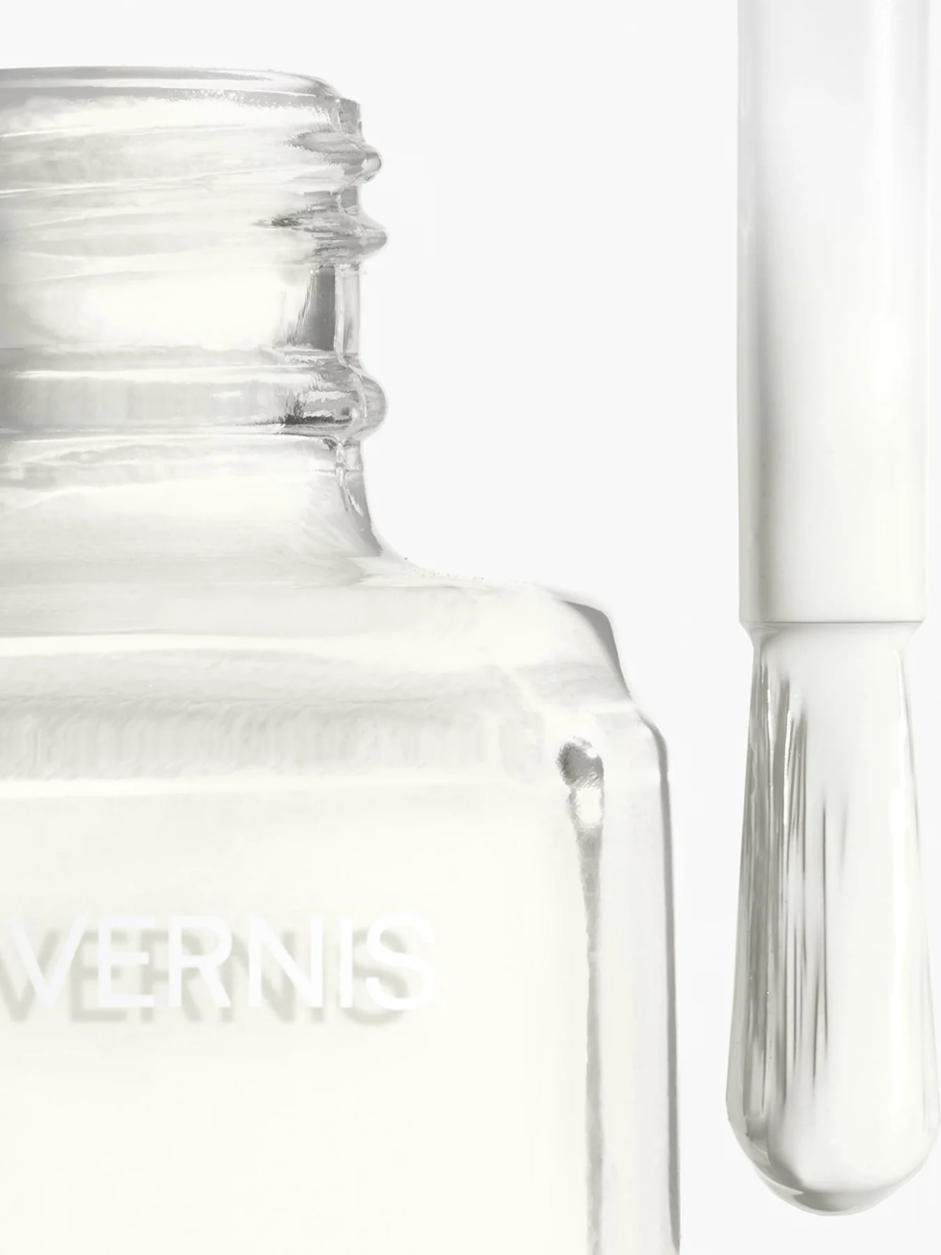 CHANEL LE VERNIS NAIL COLOUR