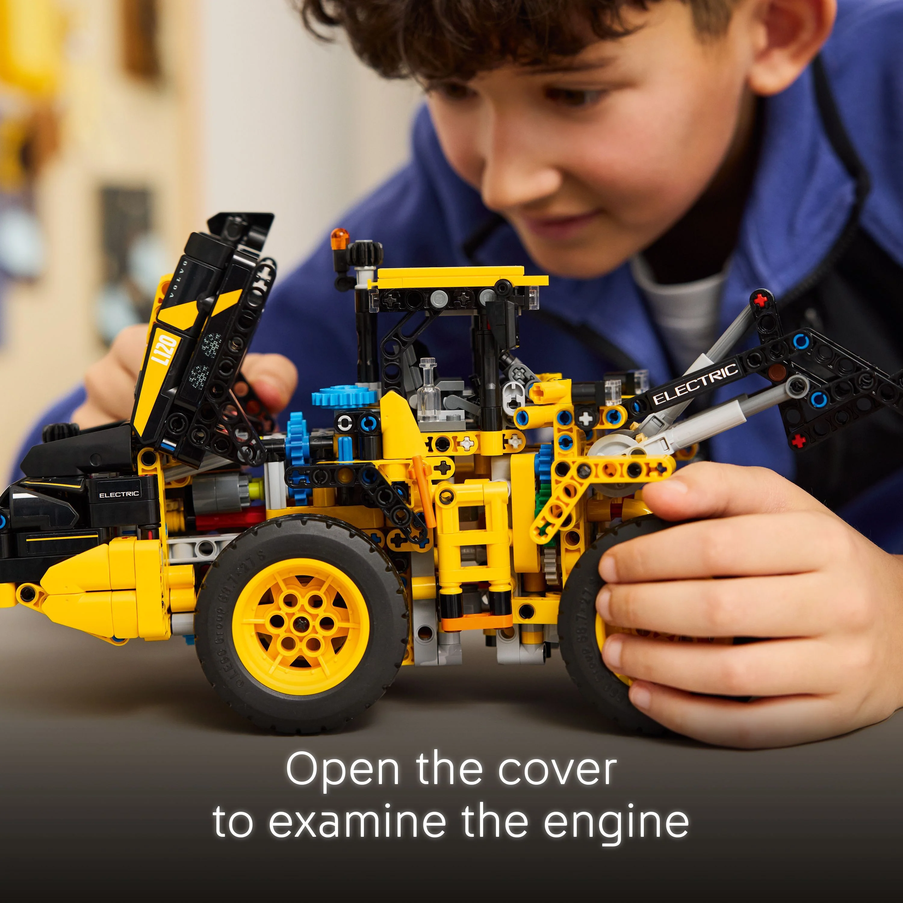 LEGO 42209 Technic Volvo L120 Electric Wheel Loader