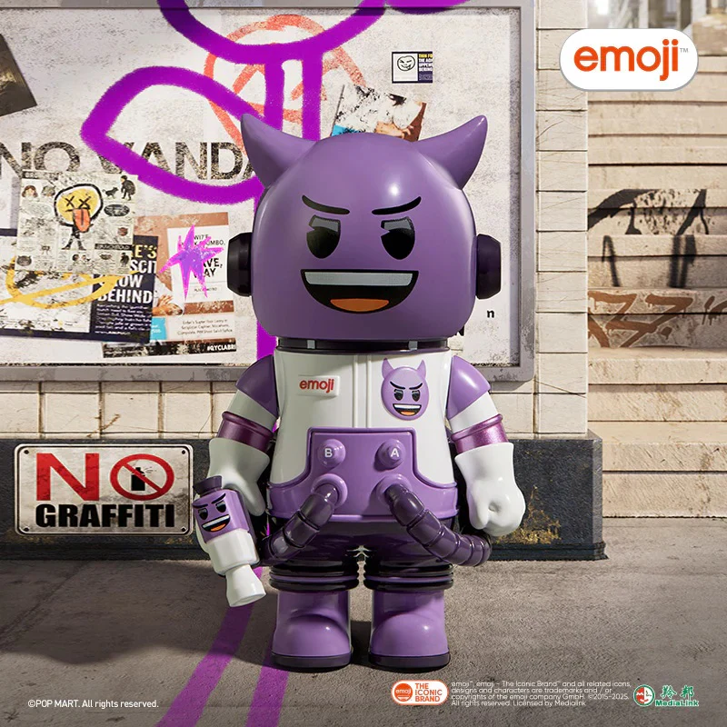 POP MART MEGA SPACE MOLLY 100% × emoji™ Series 1 Blind Box