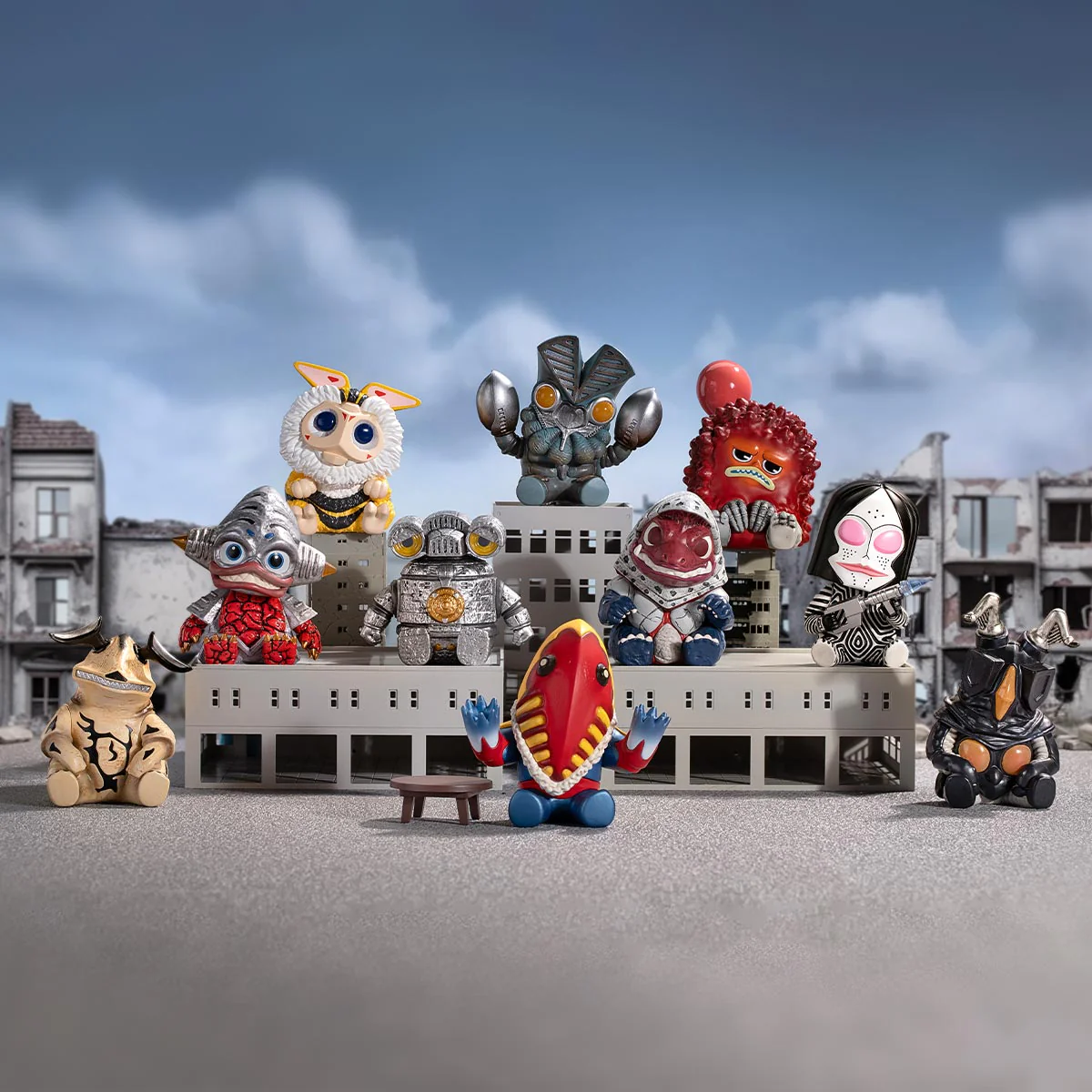 POP MART KAIJU Sitting in a Row Series Figures 1 Blind Box