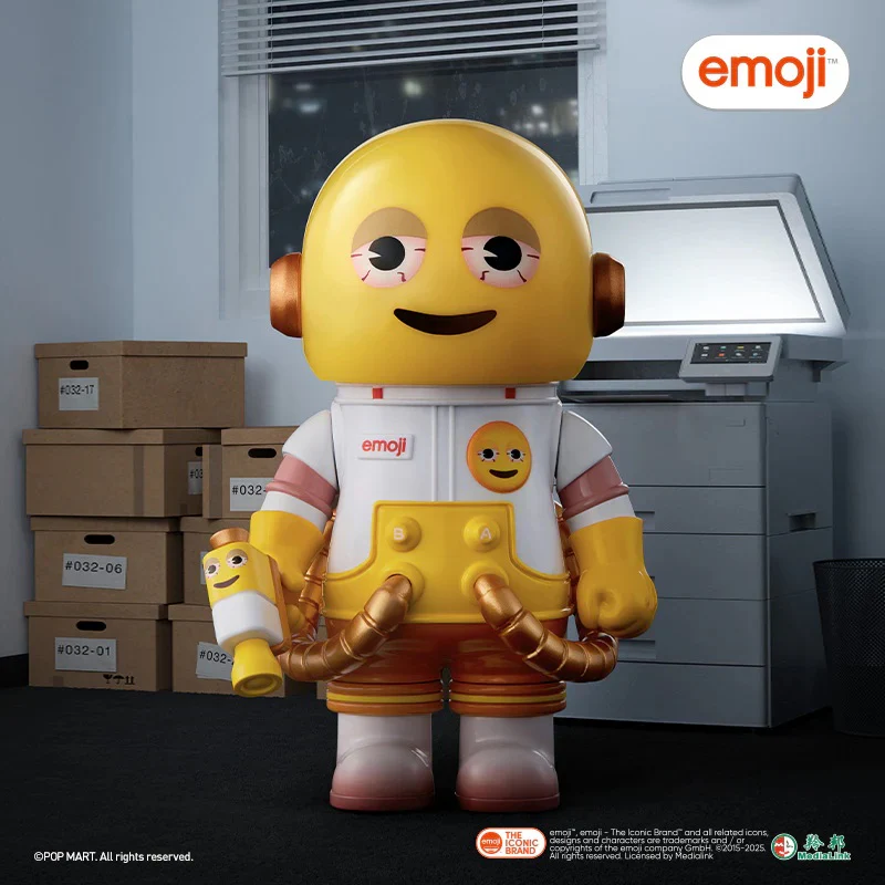 POP MART MEGA SPACE MOLLY 100% × emoji™ Series 1 Blind Box