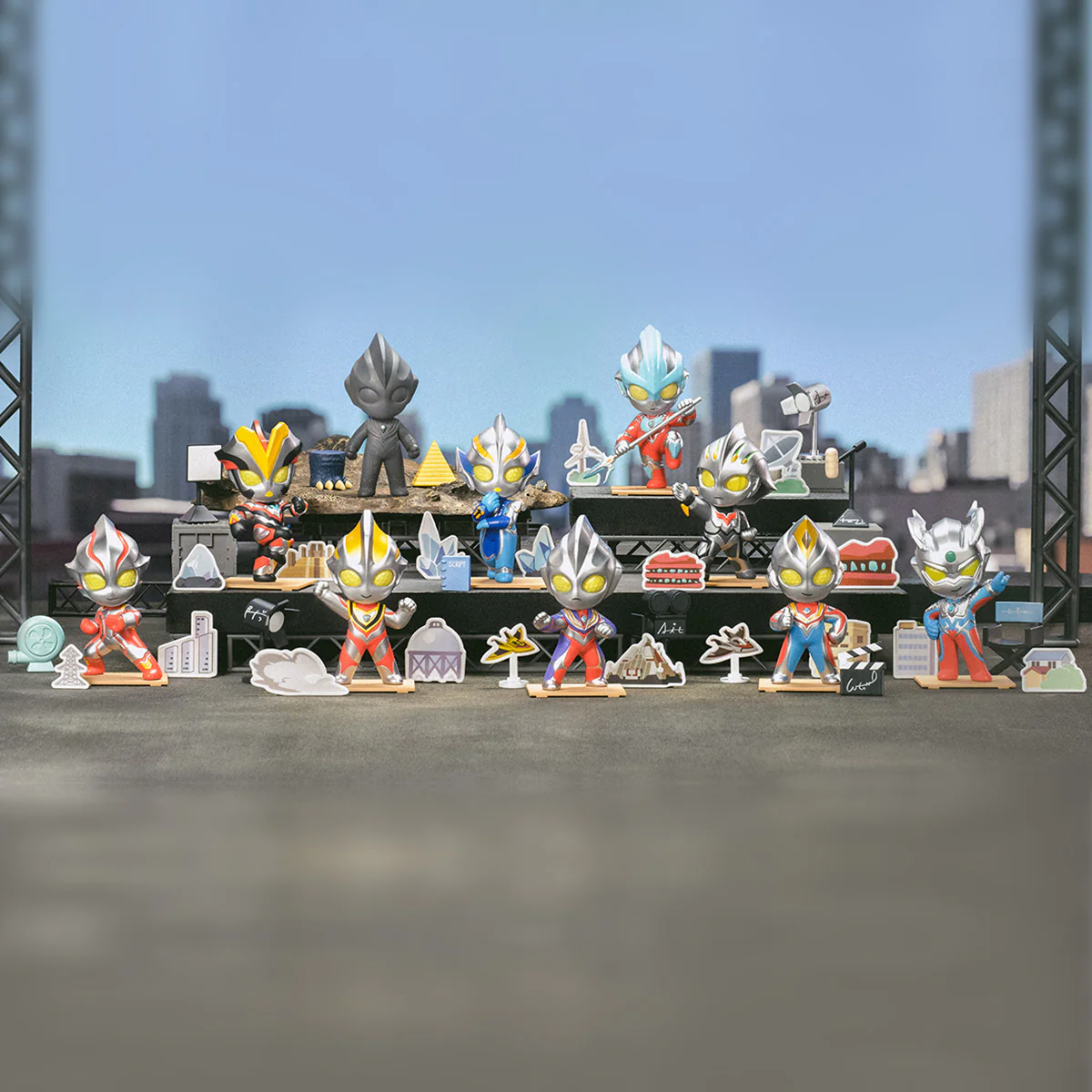 POP MART Ultraman Shooting Studio Series Figures 1 Blind Box