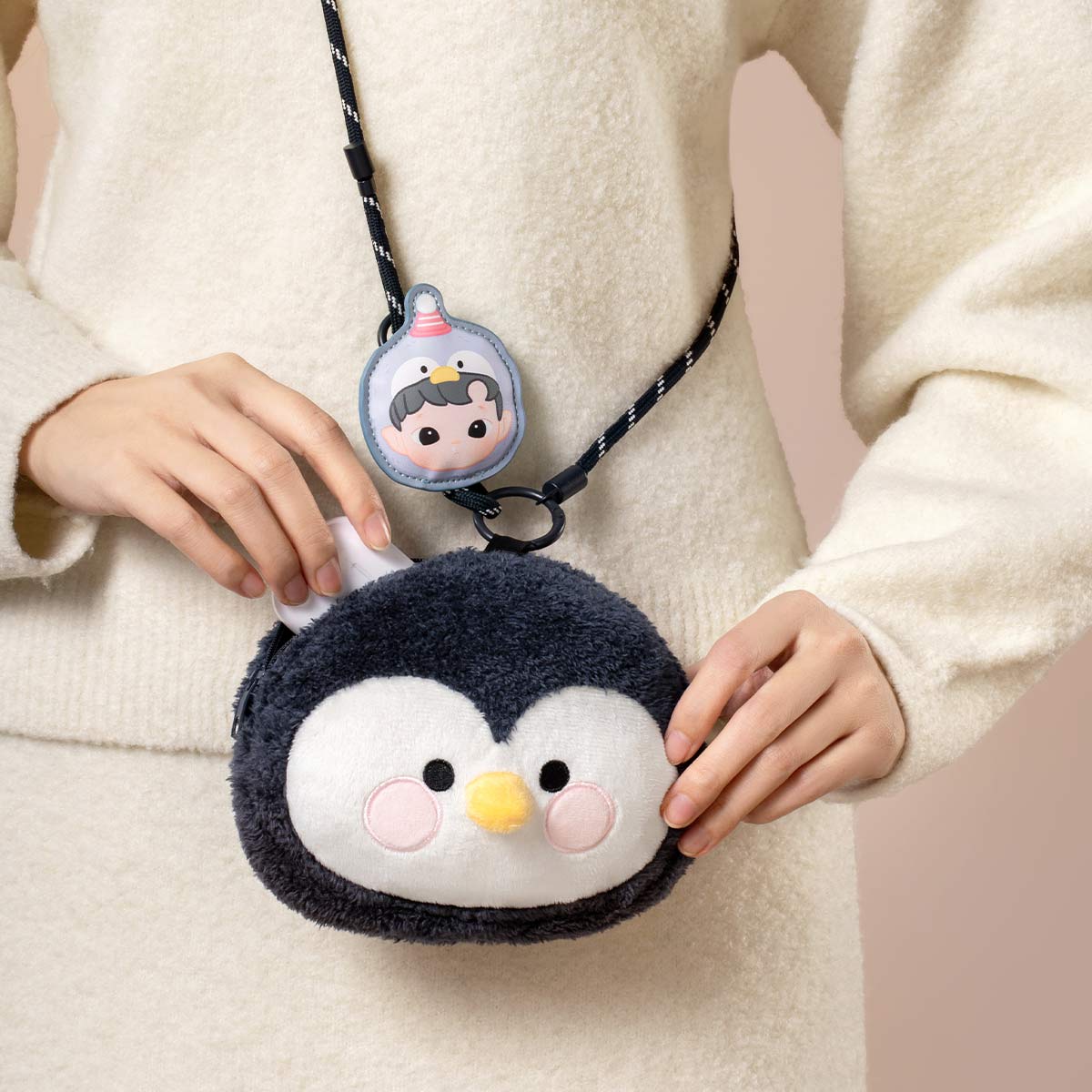 POP MART HACIPUPU Snuggle With You Series-Plush Bag 1 Blind Box