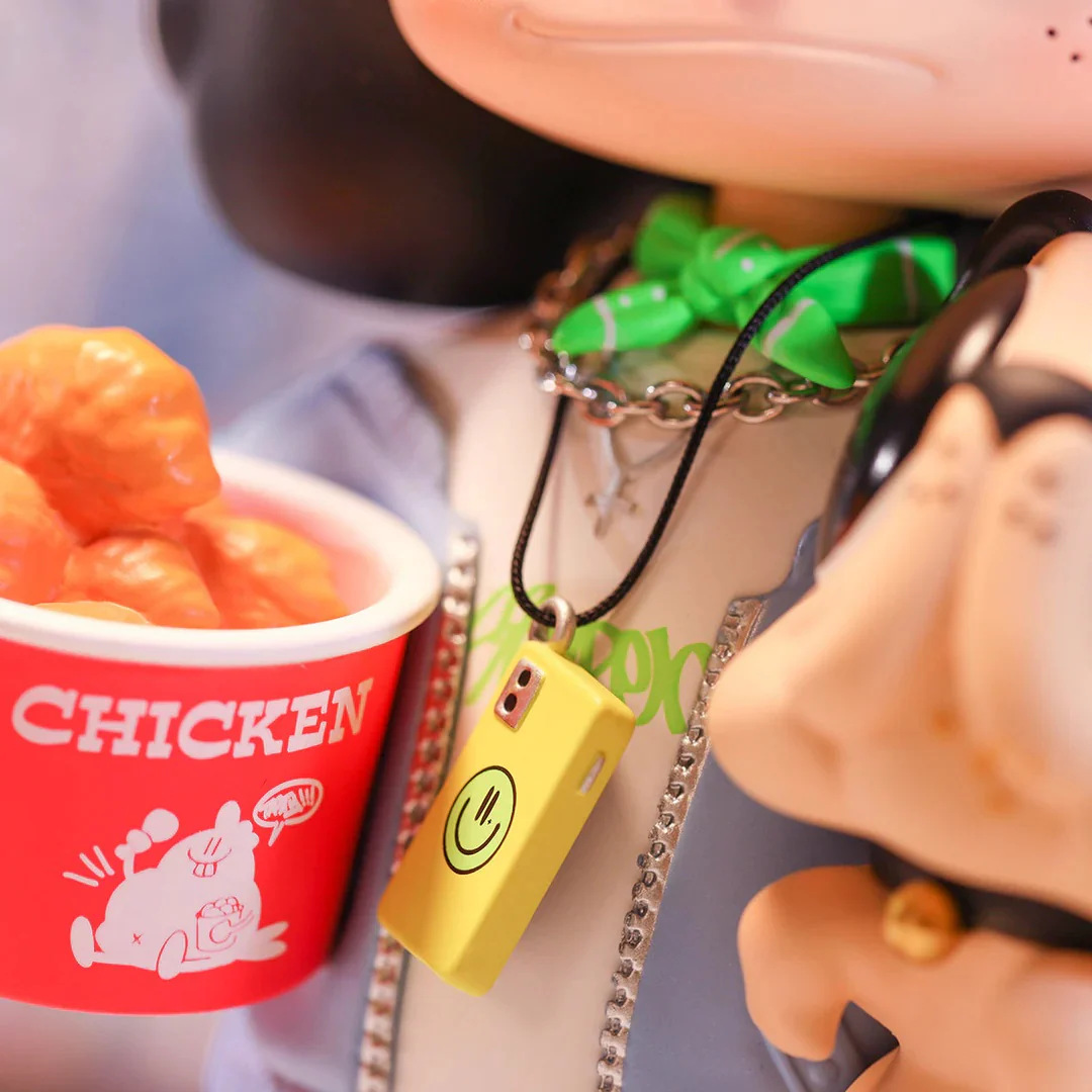 POP MART Vita Fried Chicken Day 200% Figurine