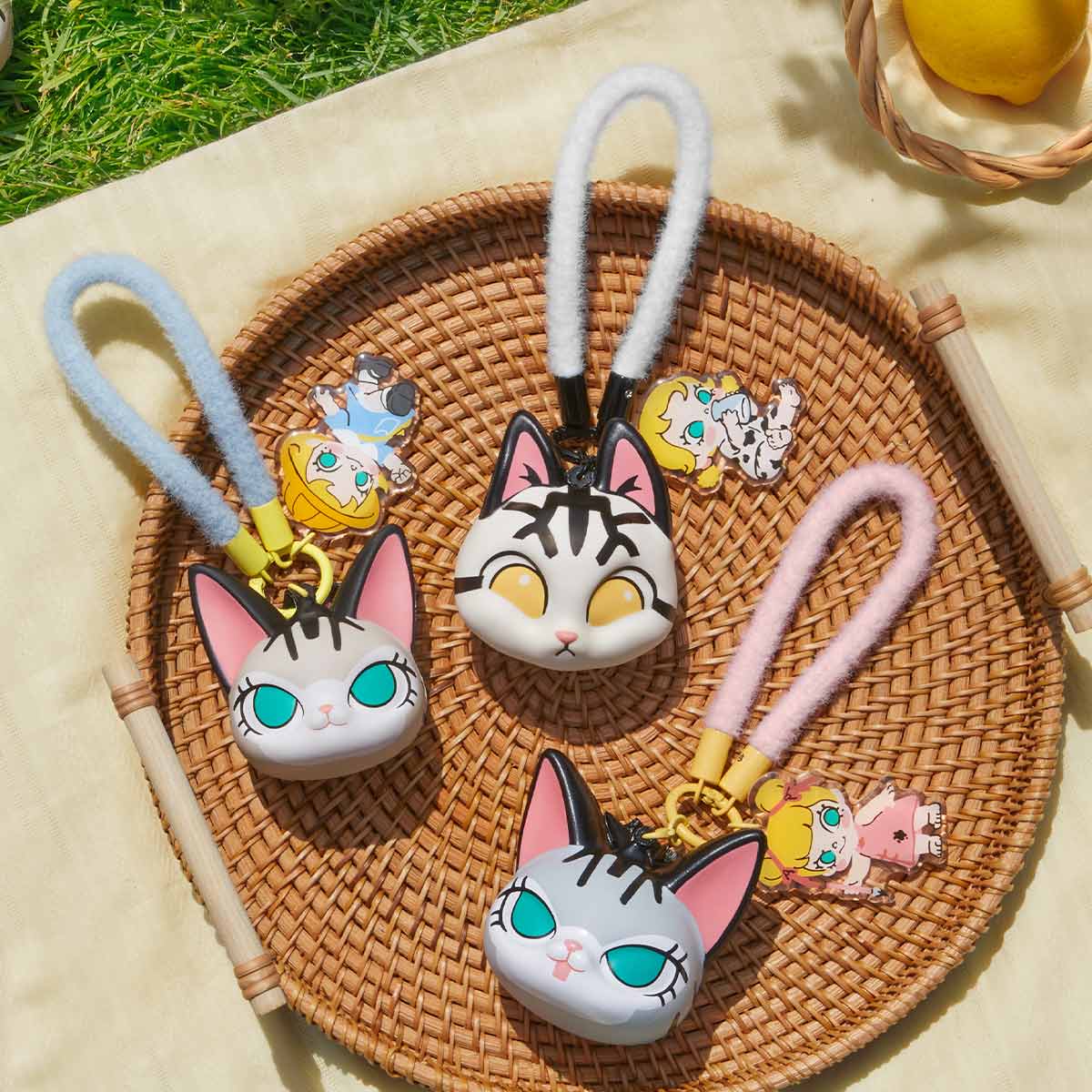 POP MART Baby Molly & Baby Tabby Series-Pinch Pendant 1 Blind Box