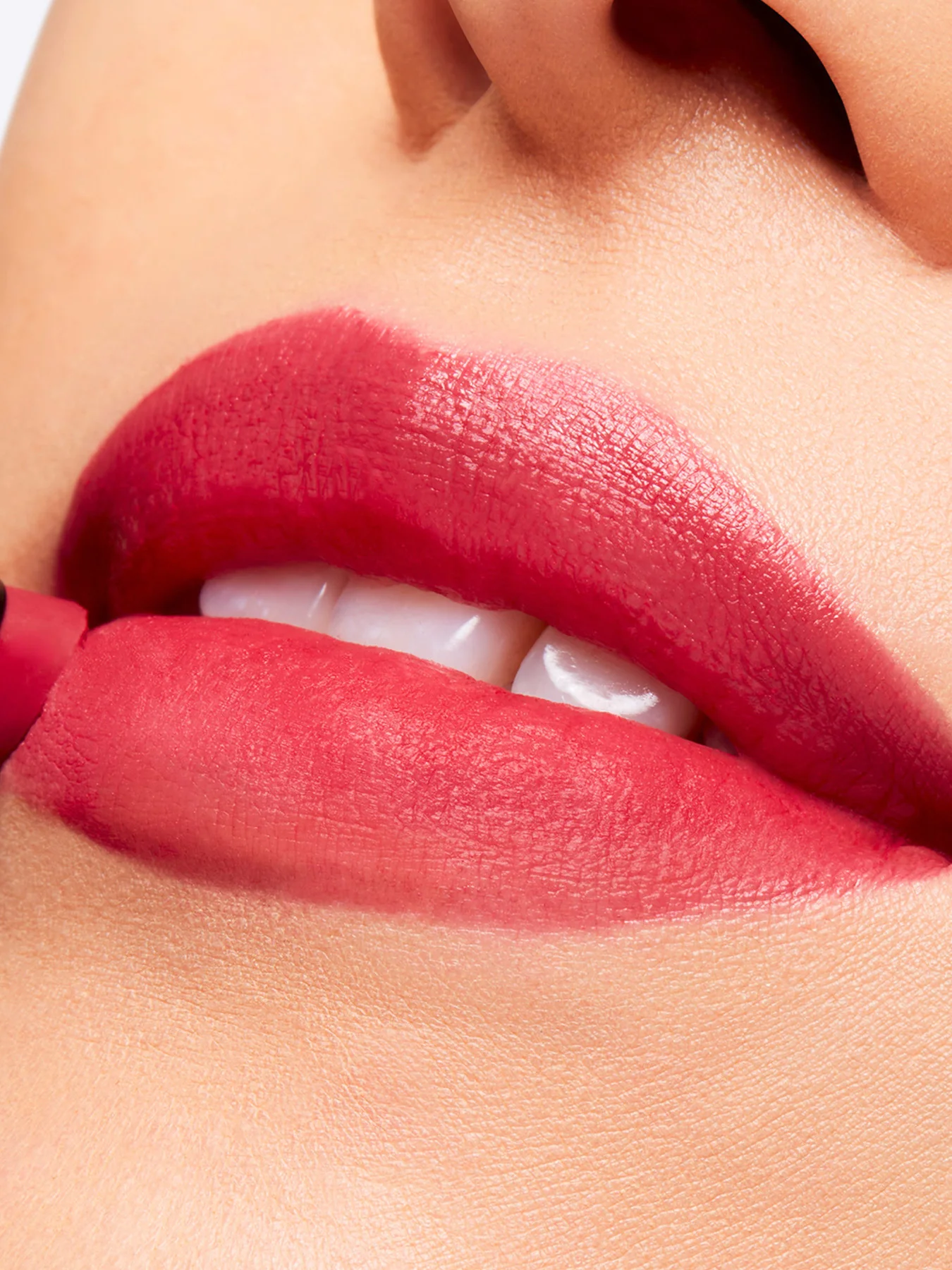 Powder Kiss Velvet Blue Slim Stick