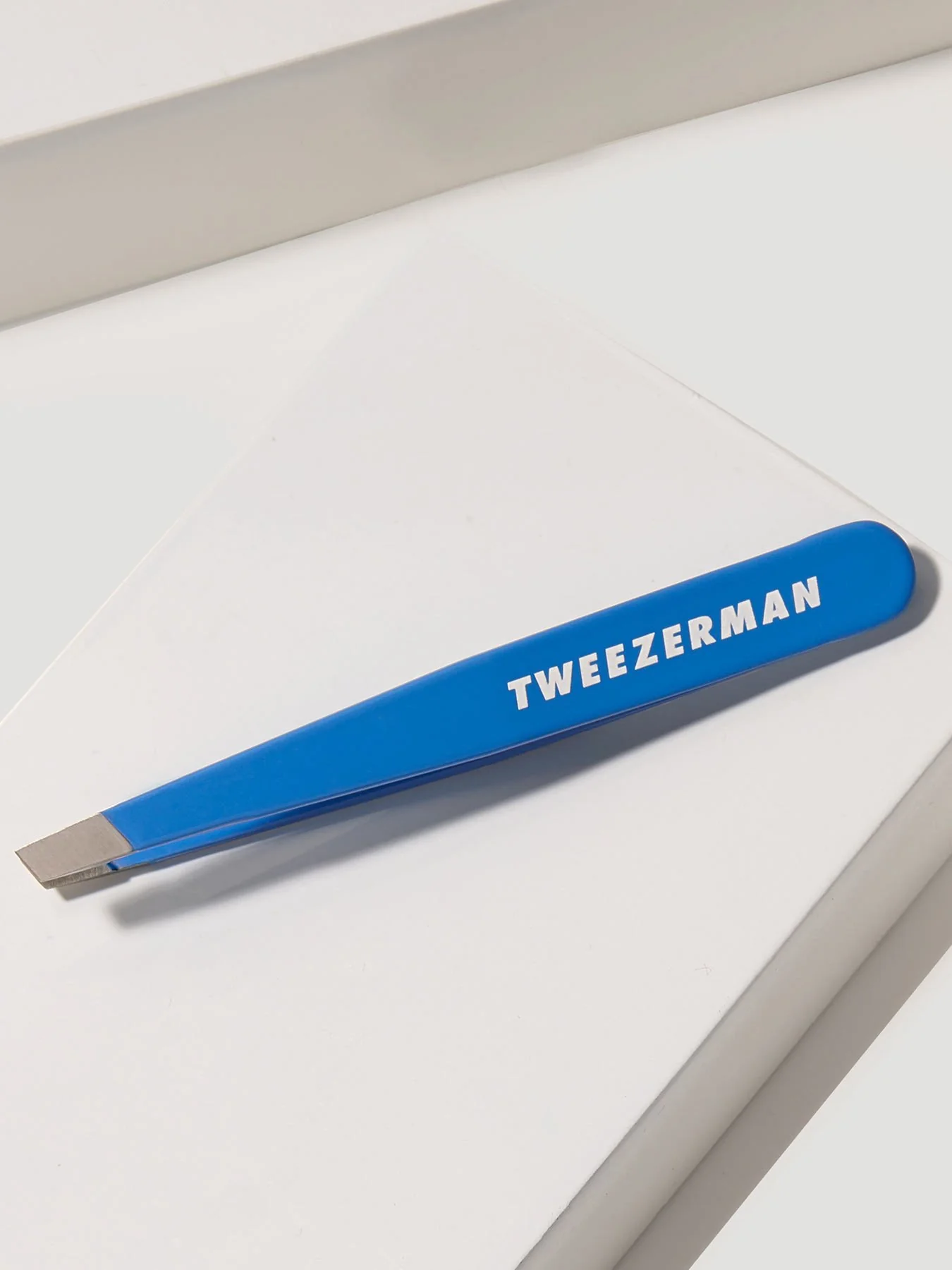 Mini Slant Tweezer Bahama Blue