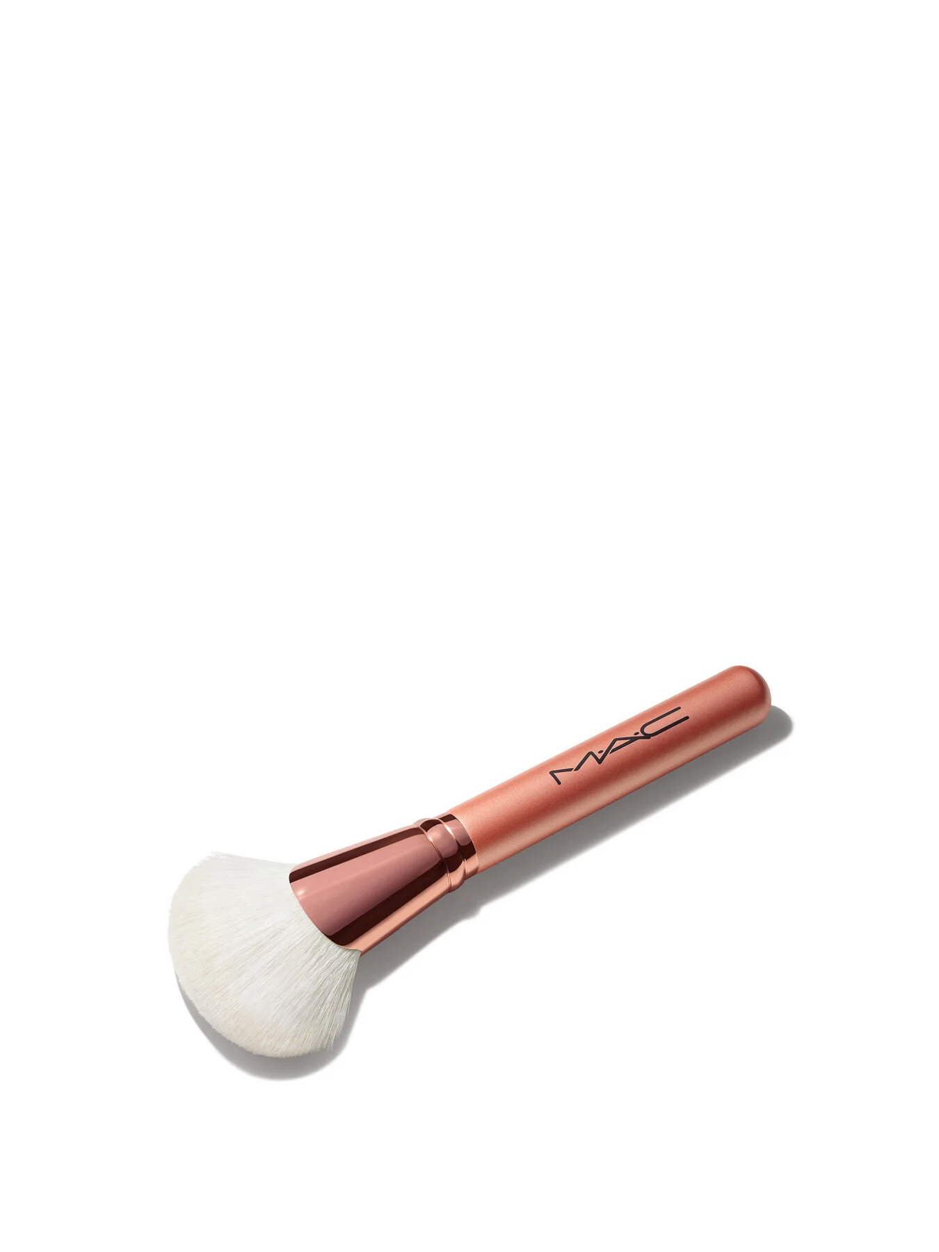 143S Bronzer Fan Brush