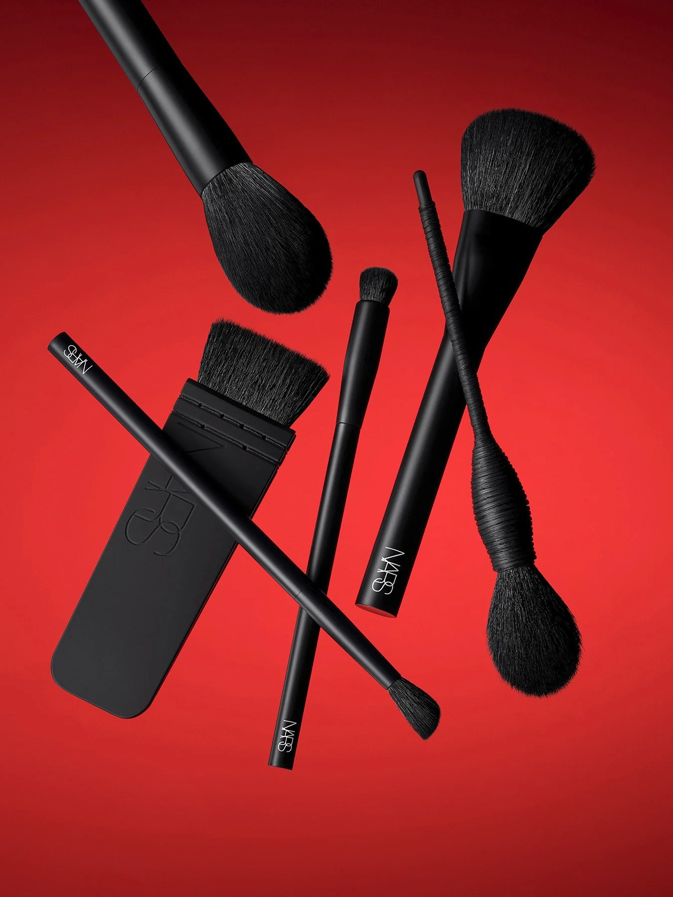 10 Radiant Creamy Concealer Brush