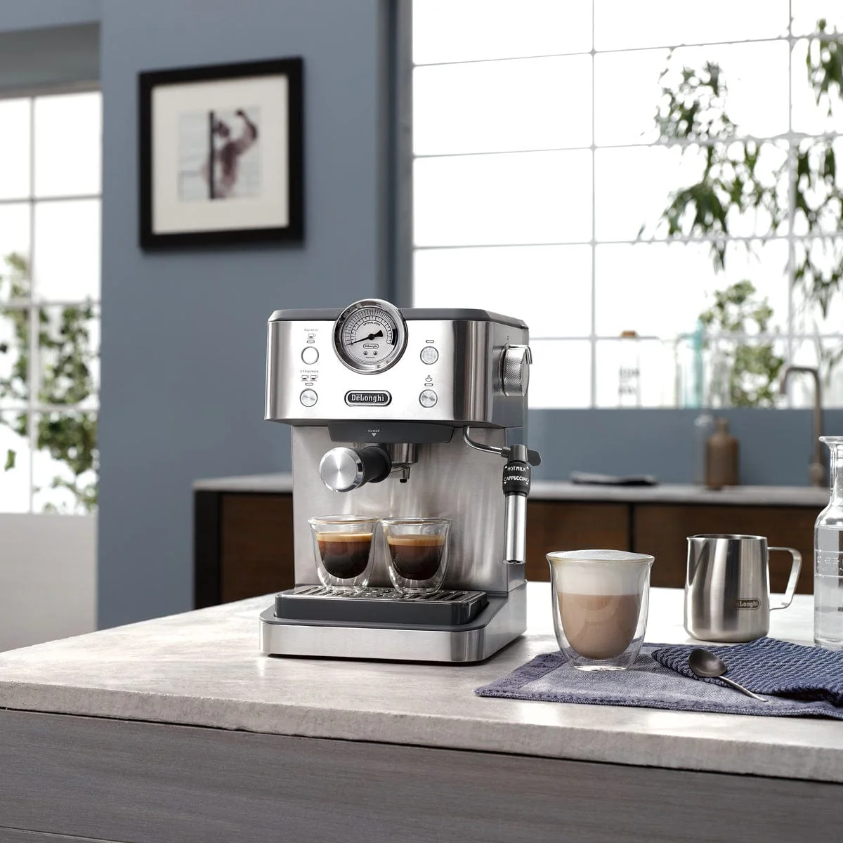 DeLonghi Linea Classic Espresso Machine EM450M (Stainless Steel)