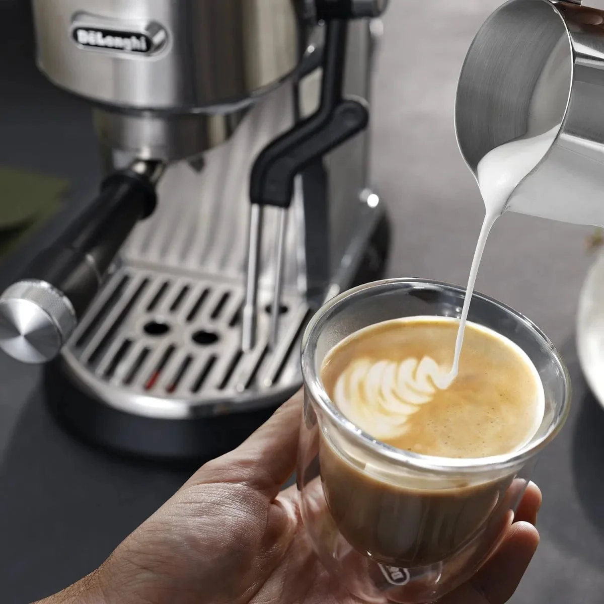 DeLonghi Dedica Maestro Plus Espresso & Cappuccino Machine EC950M