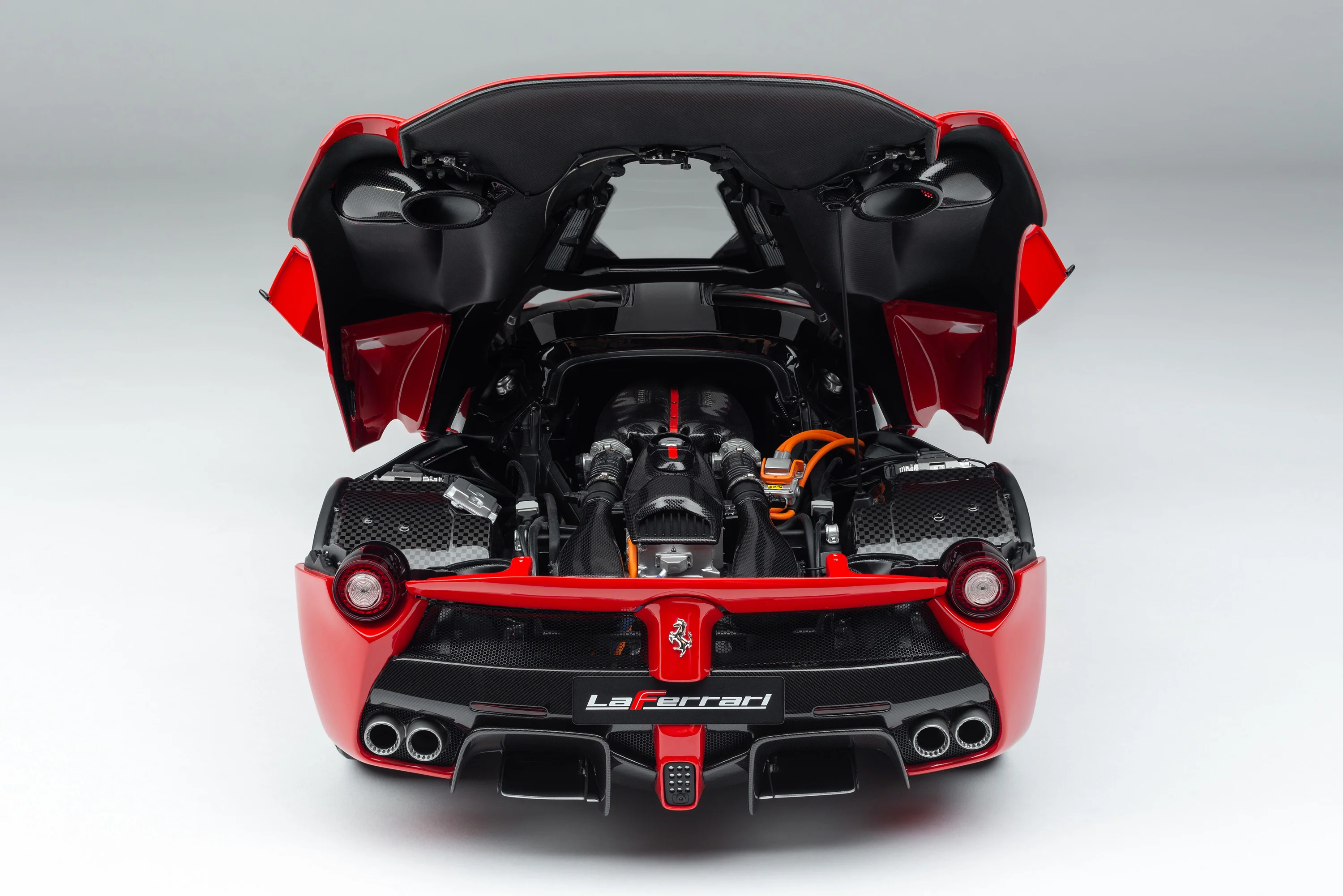 Amalgam Collection-Ferrari LaFerrari 1:8 SCALE | Limited Edition in Red