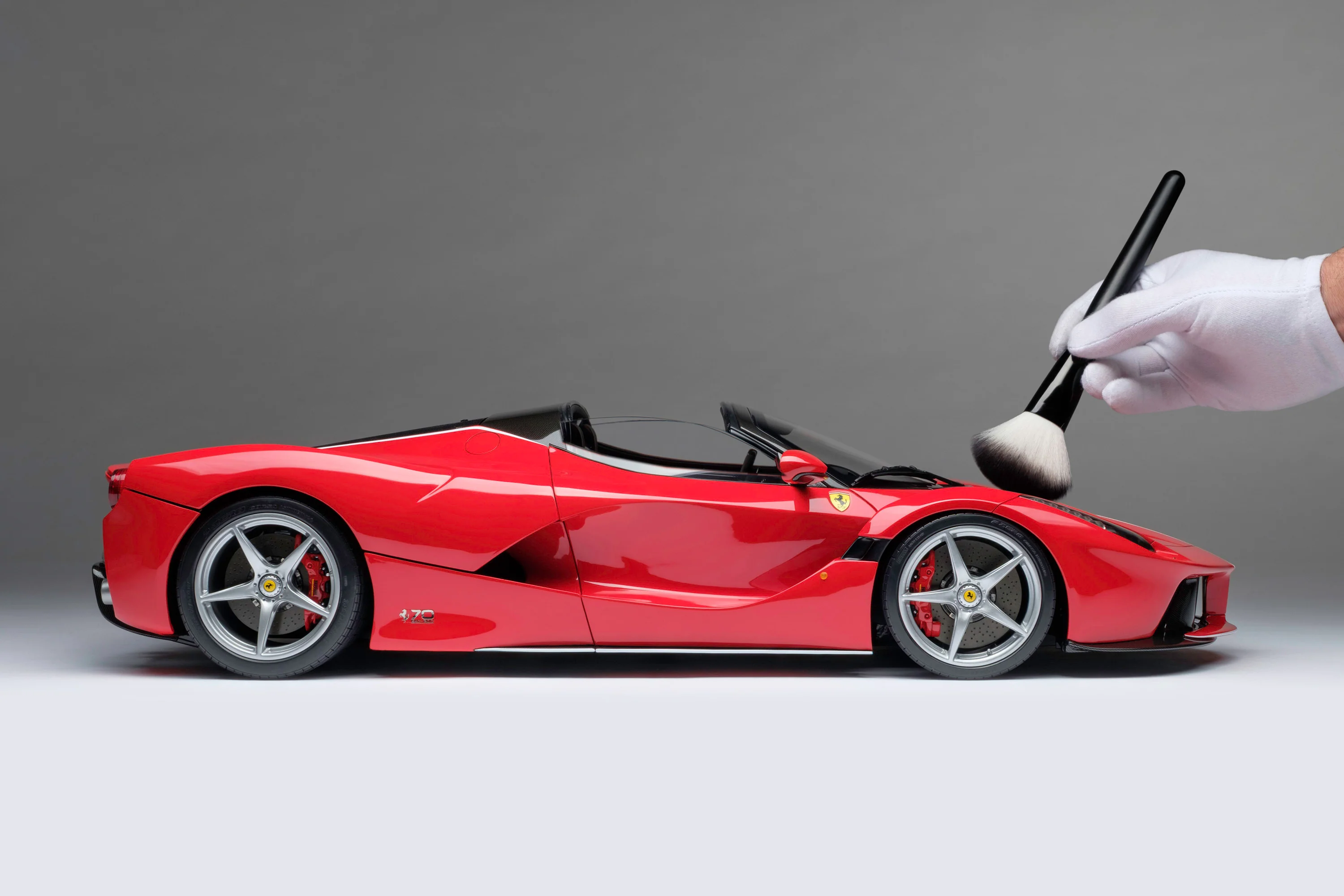 Amalgam Collection-Ferrari LaFerrari 1:8 SCALE | Limited Edition in Red