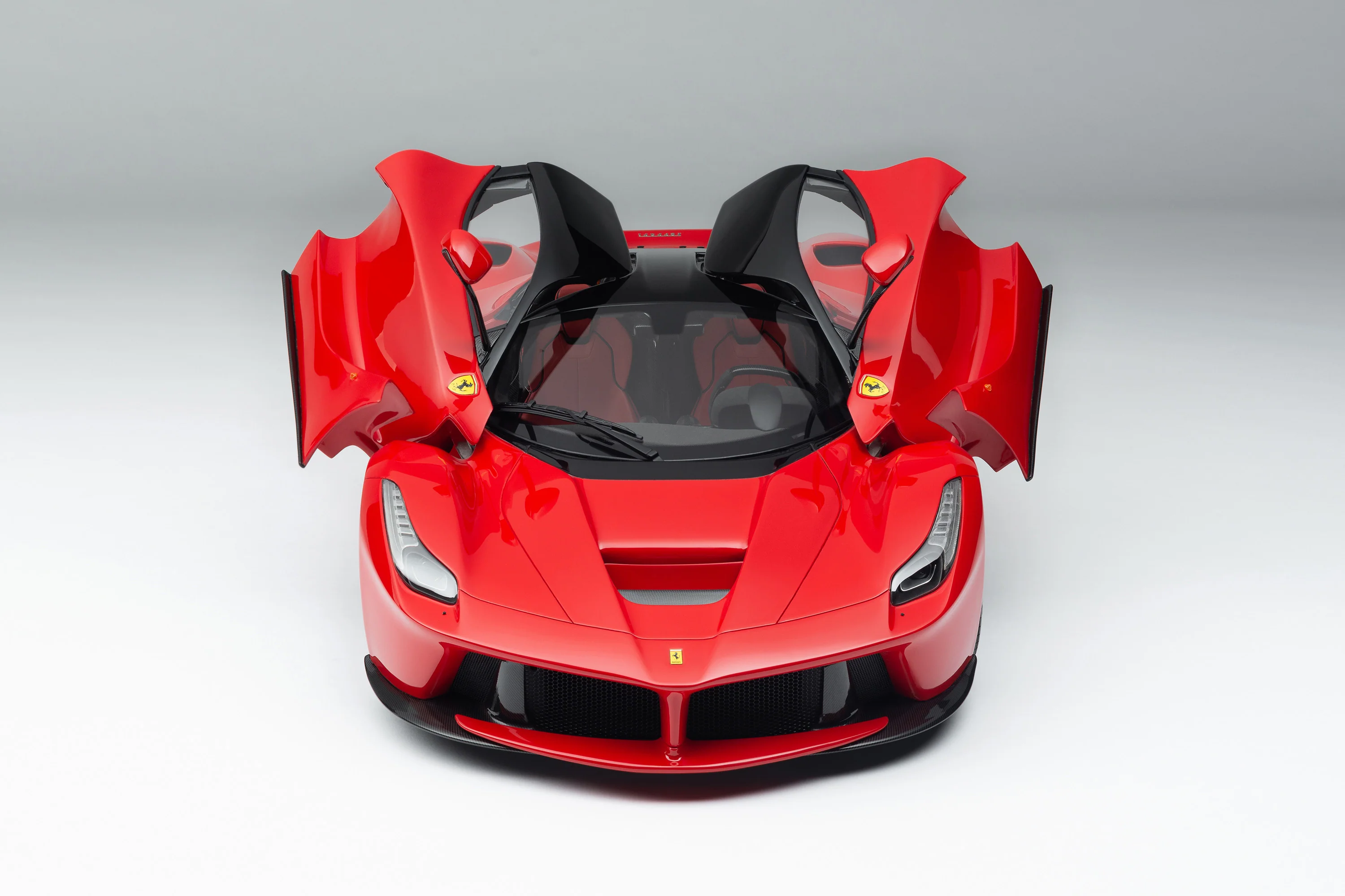 Amalgam Collection-Ferrari LaFerrari 1:8 SCALE | Limited Edition in Red