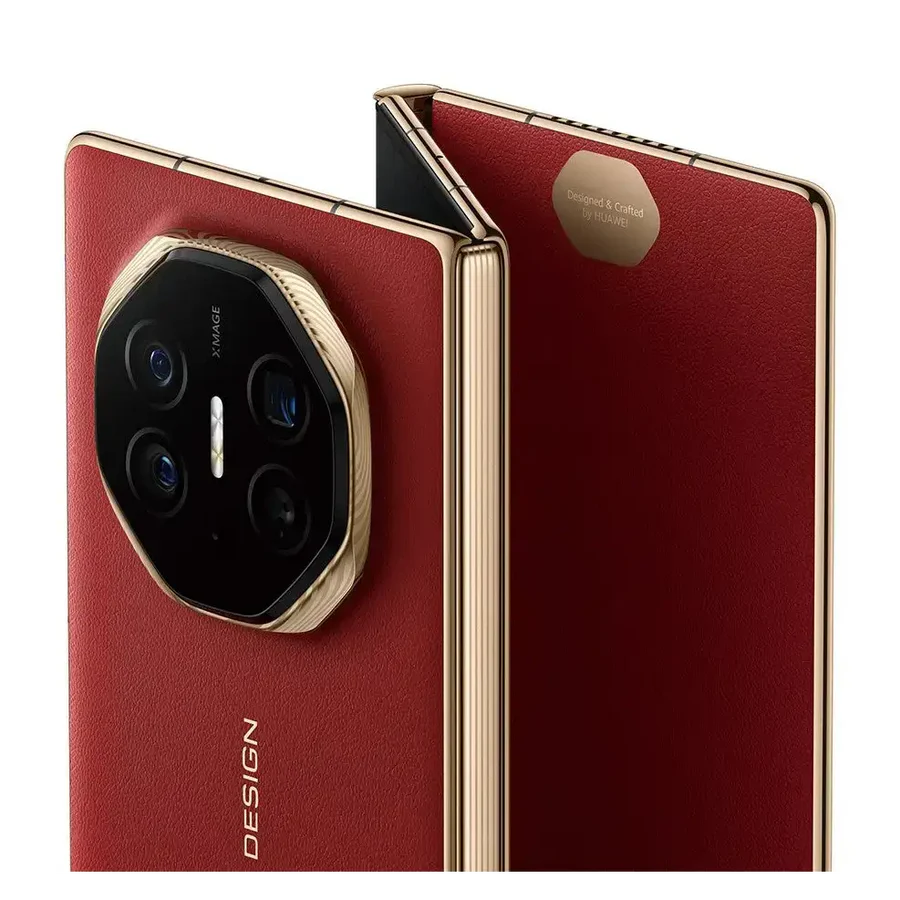 HUAWEI Mate XT ULTIMATE DESIGN