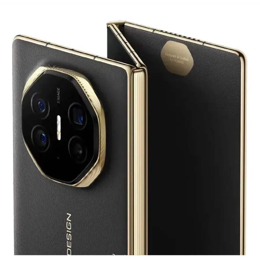HUAWEI Mate XT ULTIMATE DESIGN