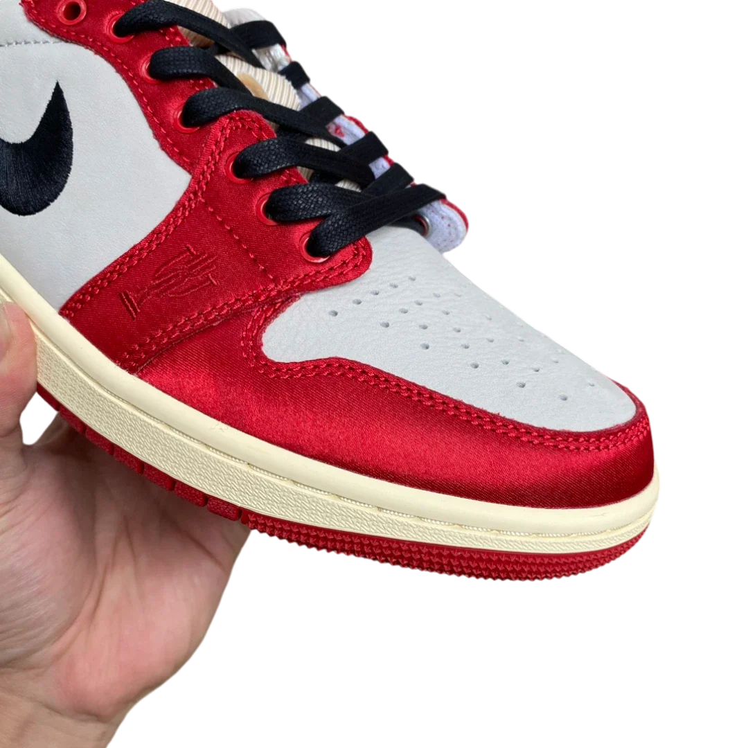 AJ1 Retro Low OG x Trophy Room 'Rookie Card' Away