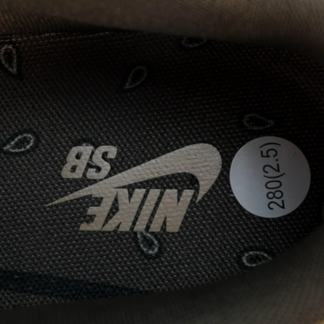 Travis Scott x SB Dnk Low