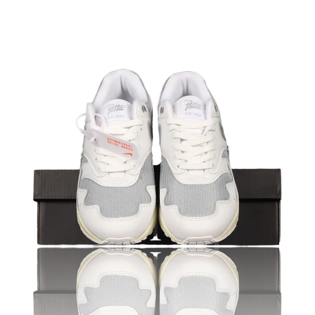 AM1 x Patta 'Waves White'