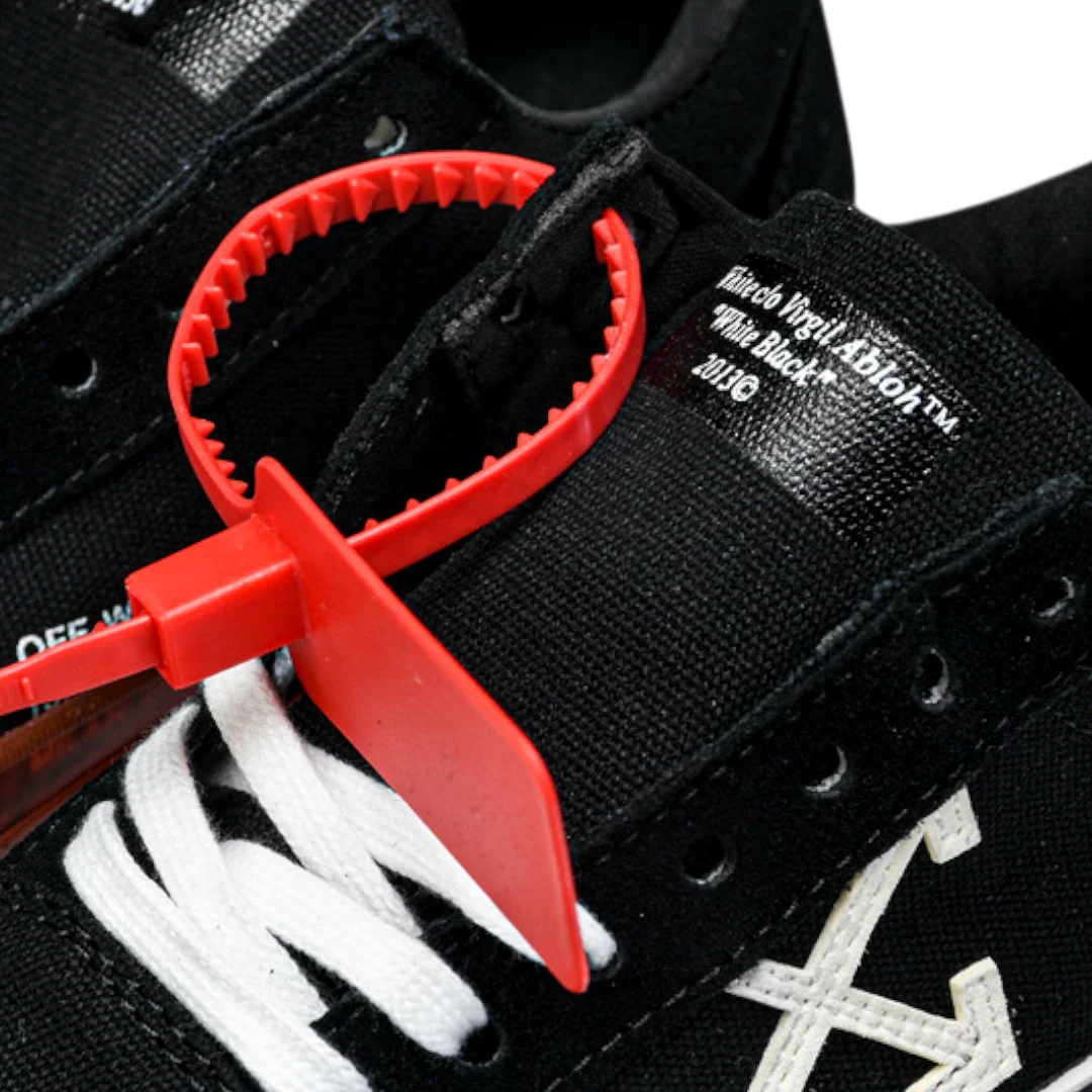Off-White Vulc Low 'Black' ('C 2018) Old Stripes