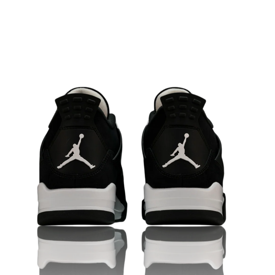 AJ4 Retro 'White Thunder'