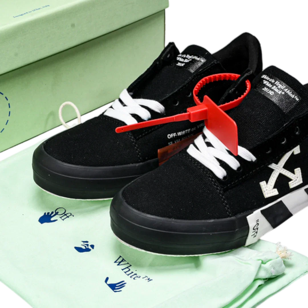 Off-White Vulc Low 'Black' ('C 2018) Old Stripes