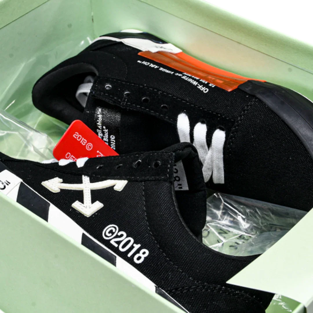 Off-White Vulc Low 'Black' ('C 2018) Old Stripes