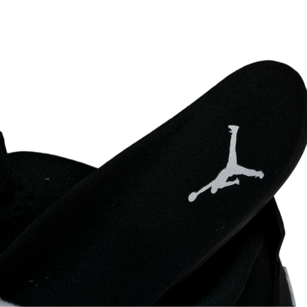 AJ4 Retro 'White Thunder'