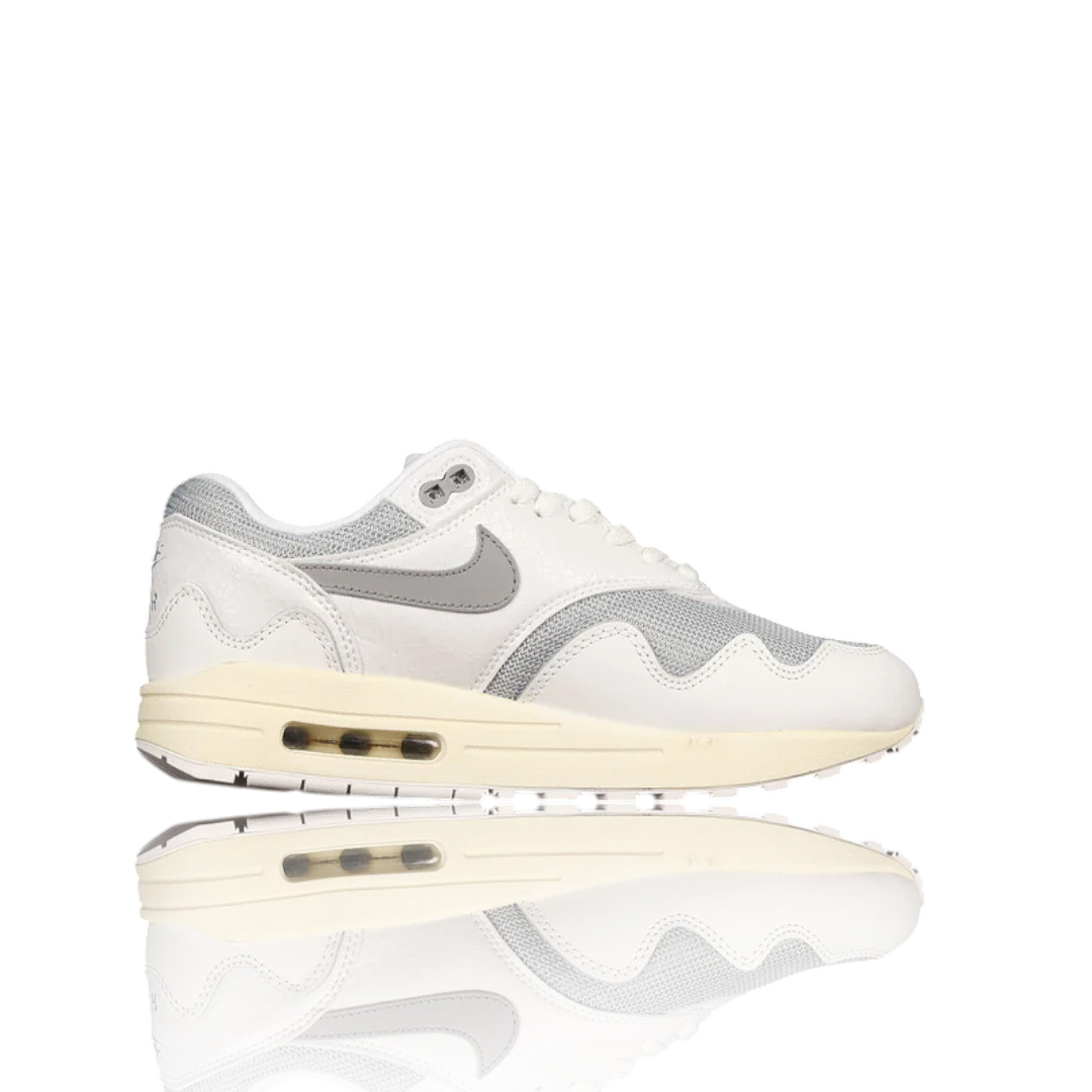 AM1 x Patta 'Waves White'