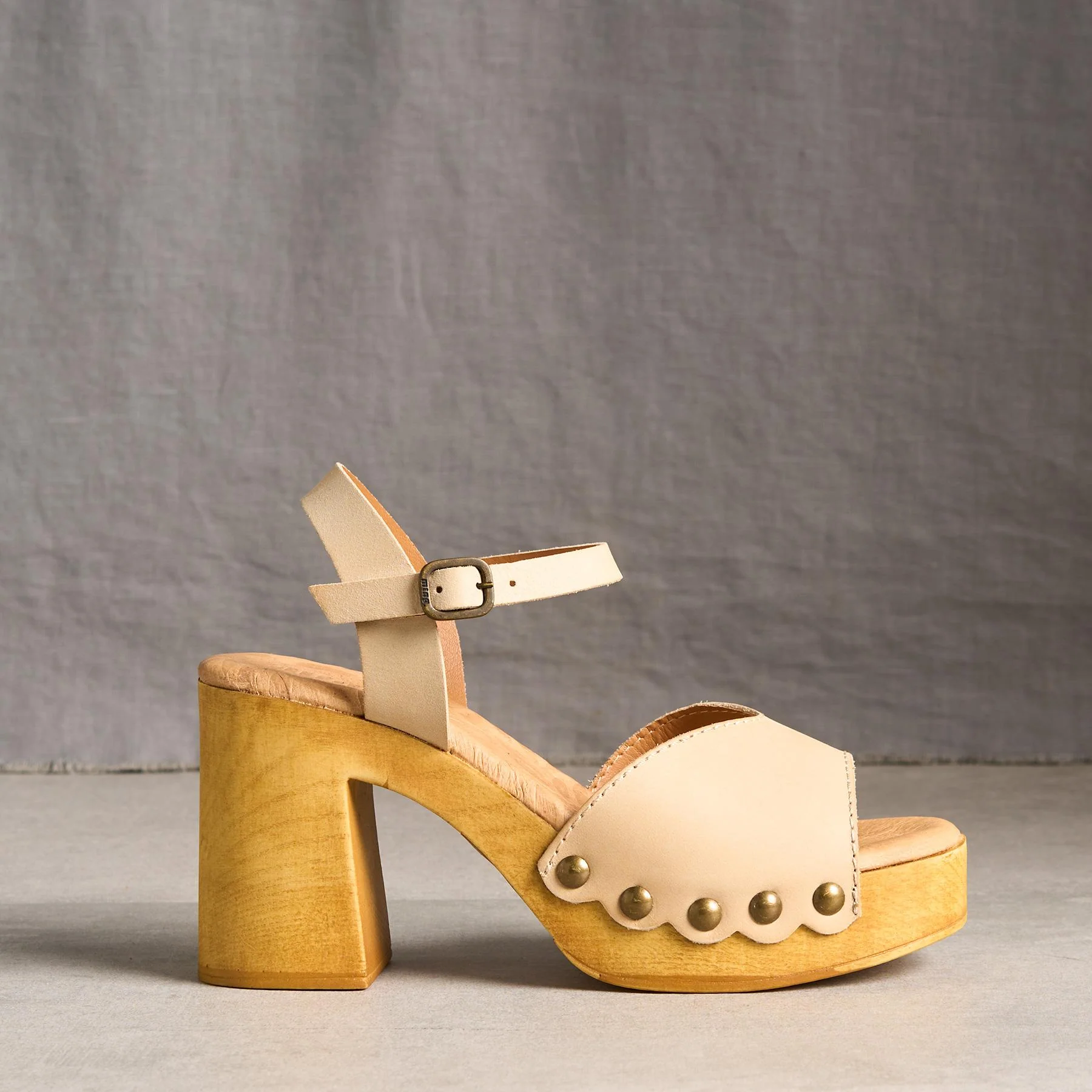 Buttercup Scalloped Sandals