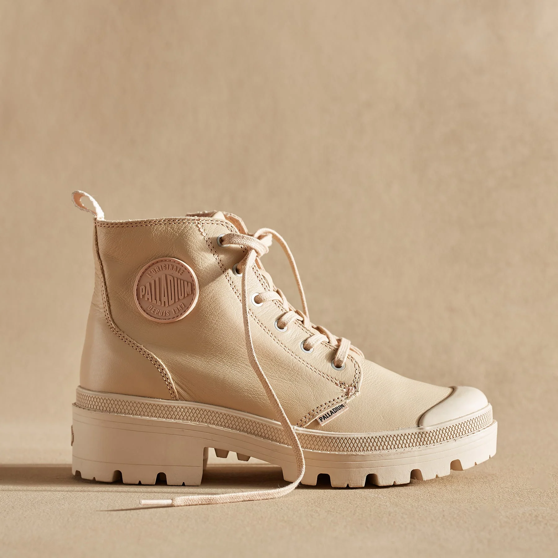 Pallabase Leather Boots