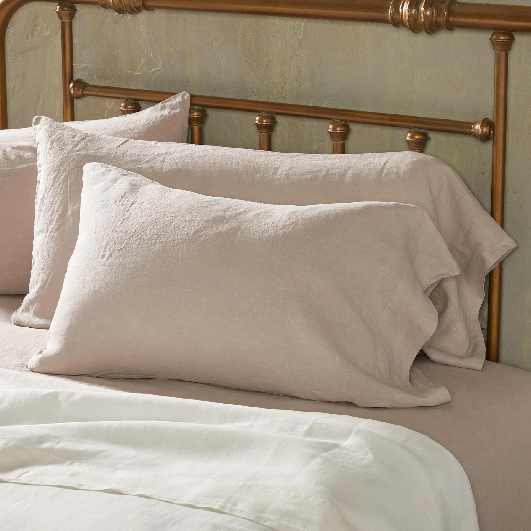 Gossamer Linen Pillowcase