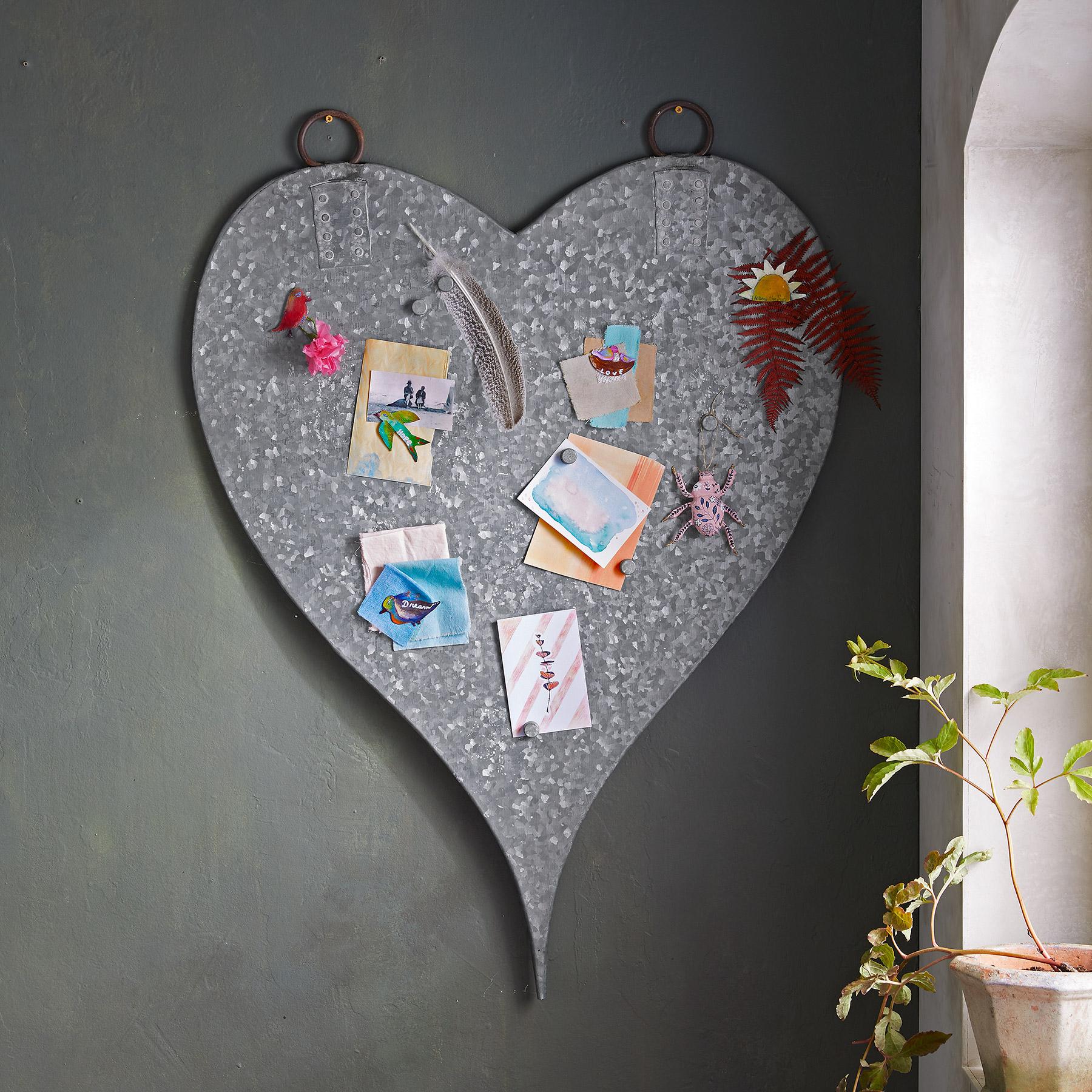 Steel Heart Magnet Board