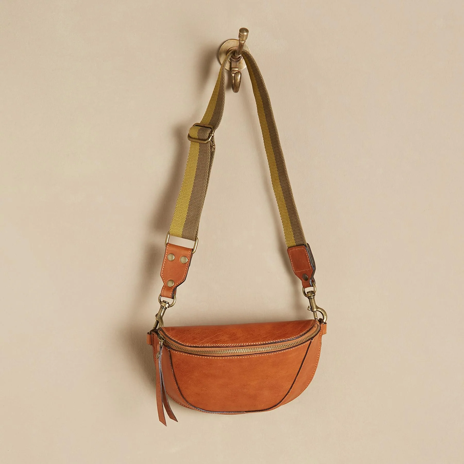 Lechero Leather Belt Bag