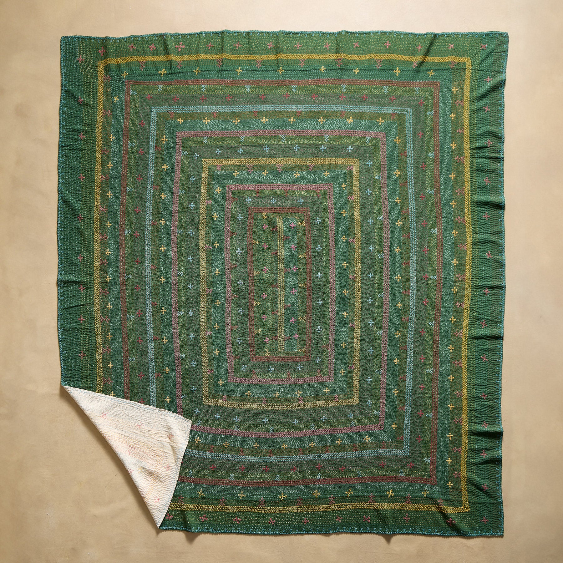 Dulcina Lightweight Quilt