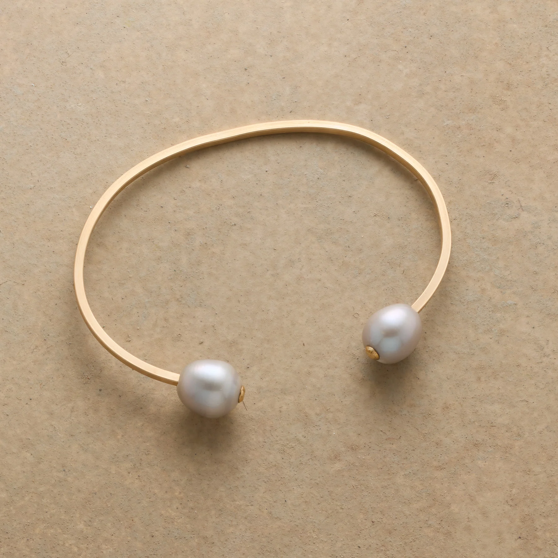 Kochi Gray Pearl Cuff