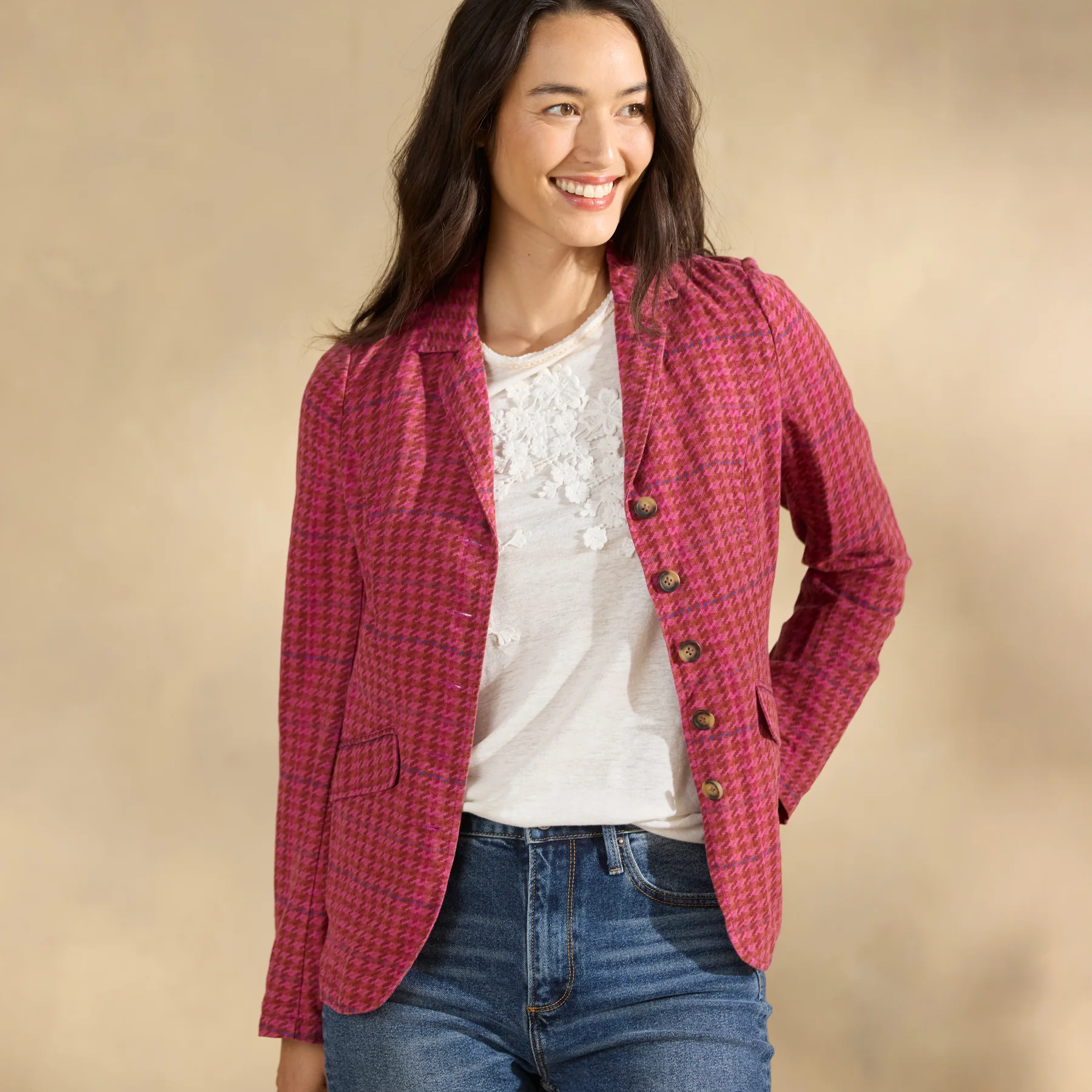Bryce Blazer, Petite