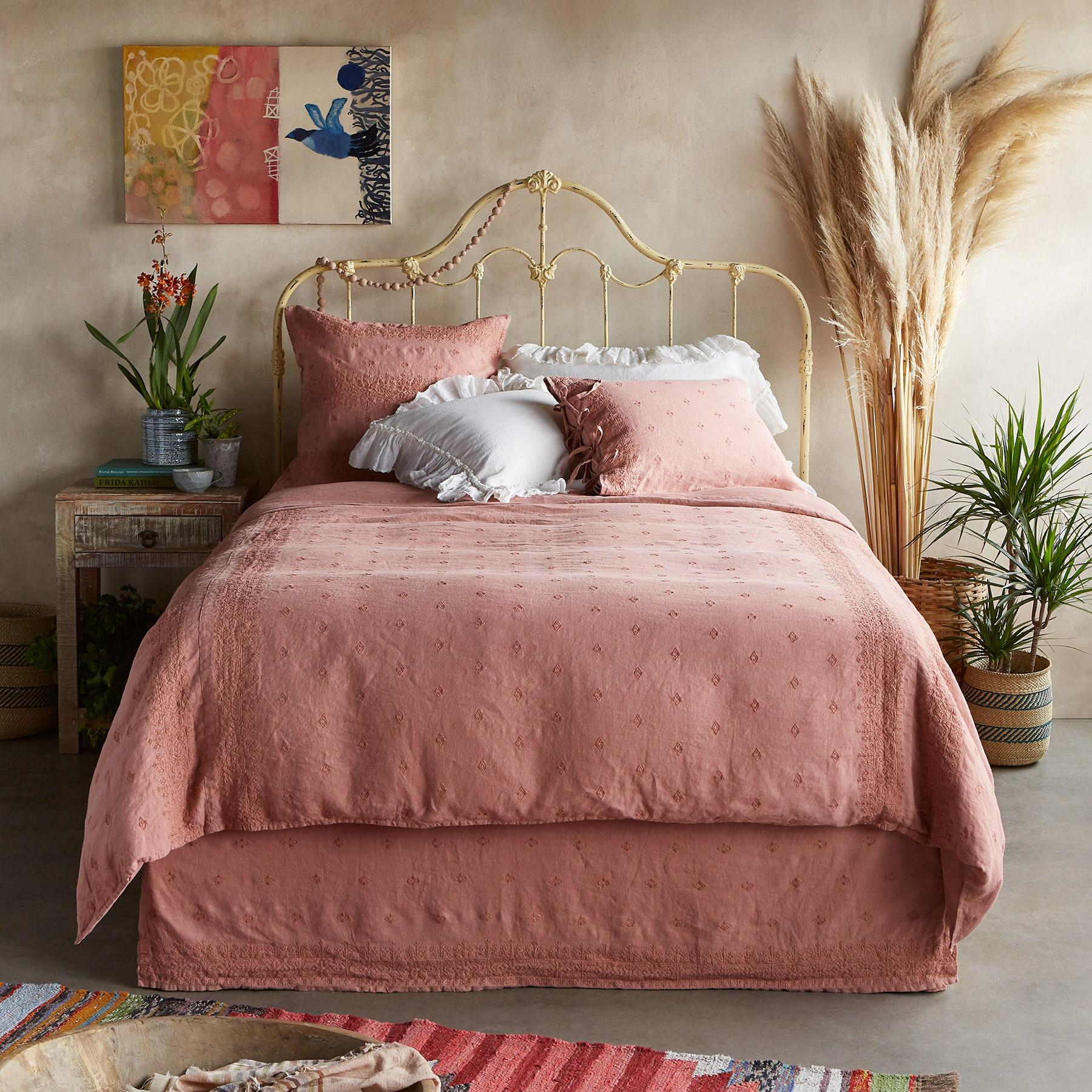 Gossamer Linen Embroidery Duvet