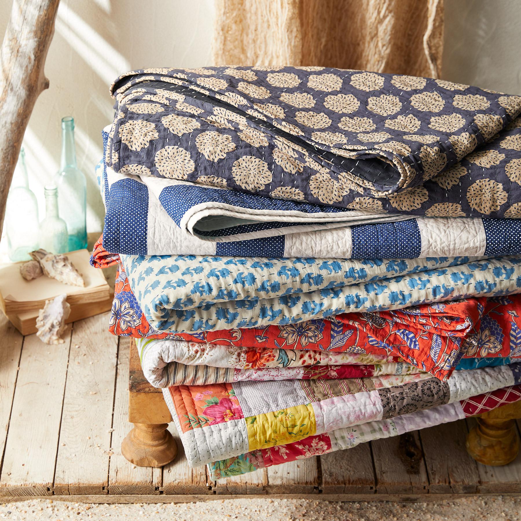 Ainee Lightweight Quilt