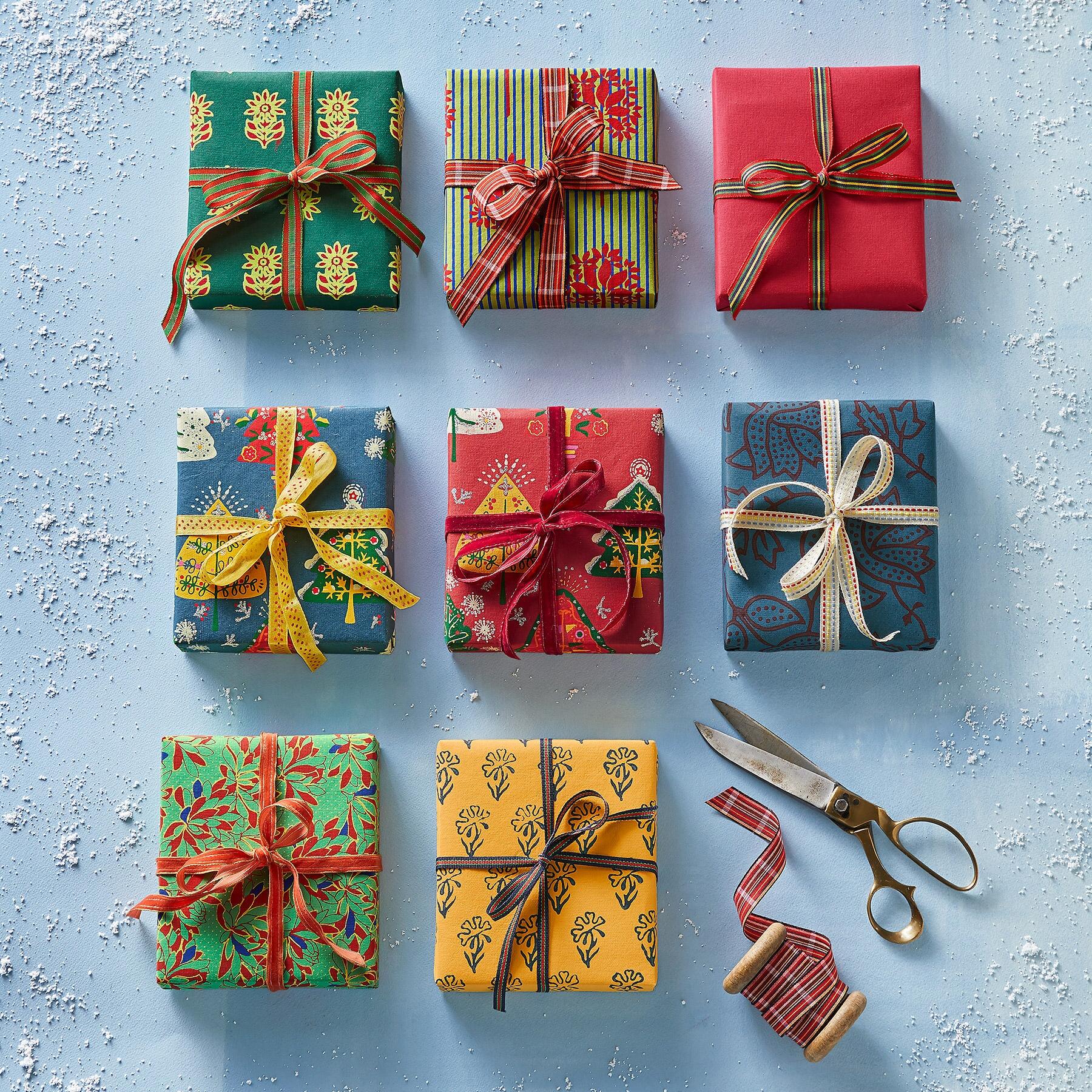Festive Wrapping Paper Set