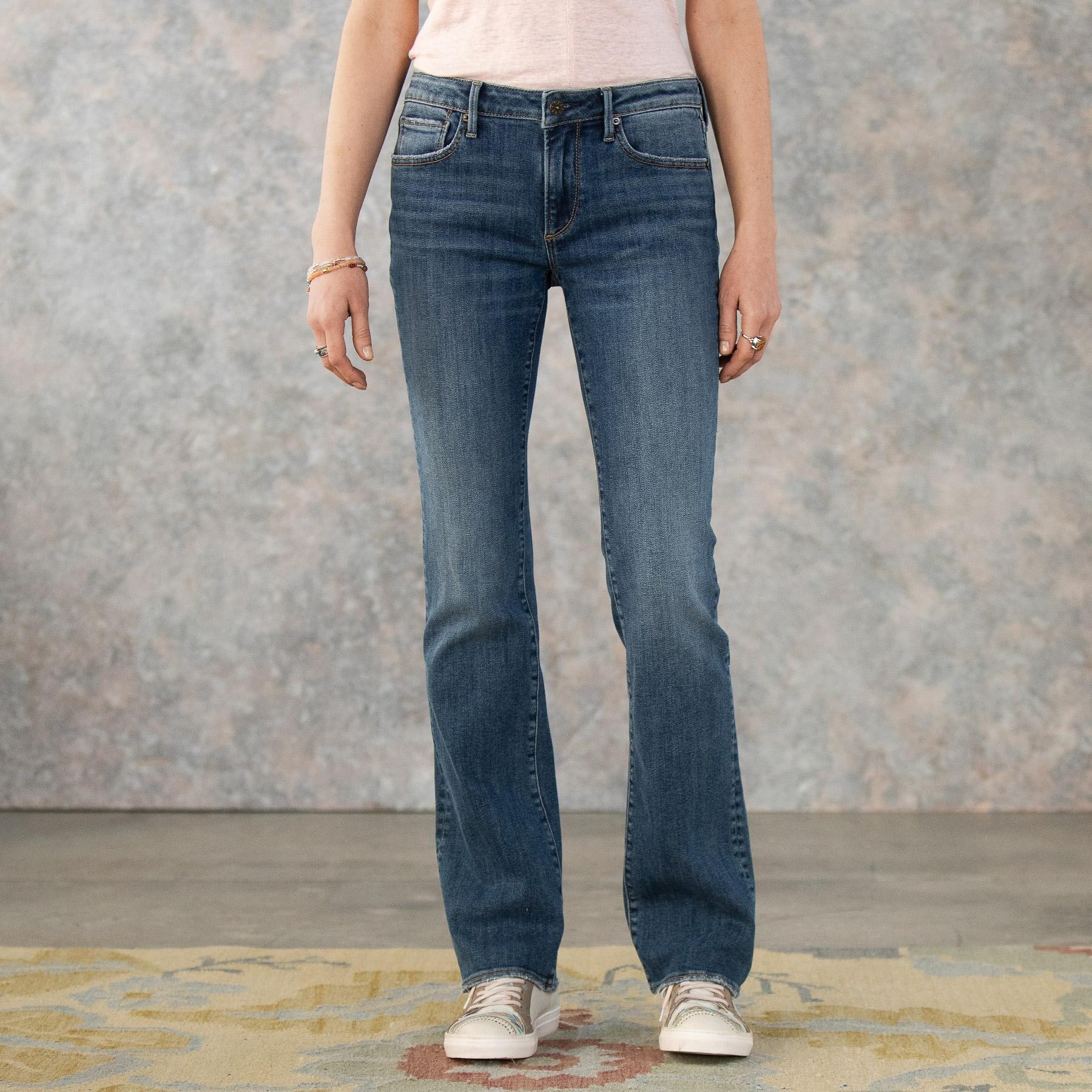 Kelly Classic Bootcut Jeans