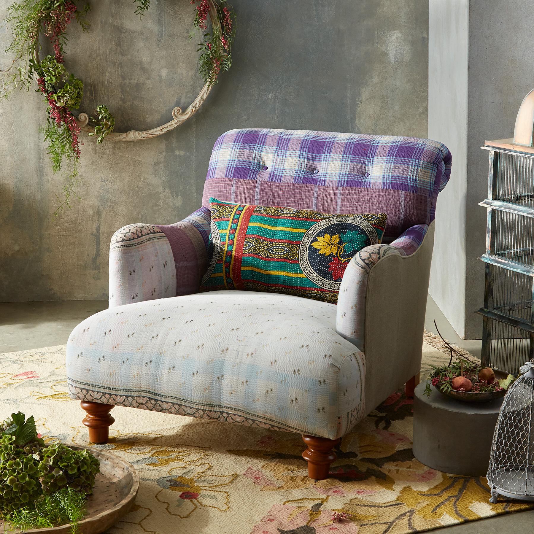 Nirvaan Sari Club Chair