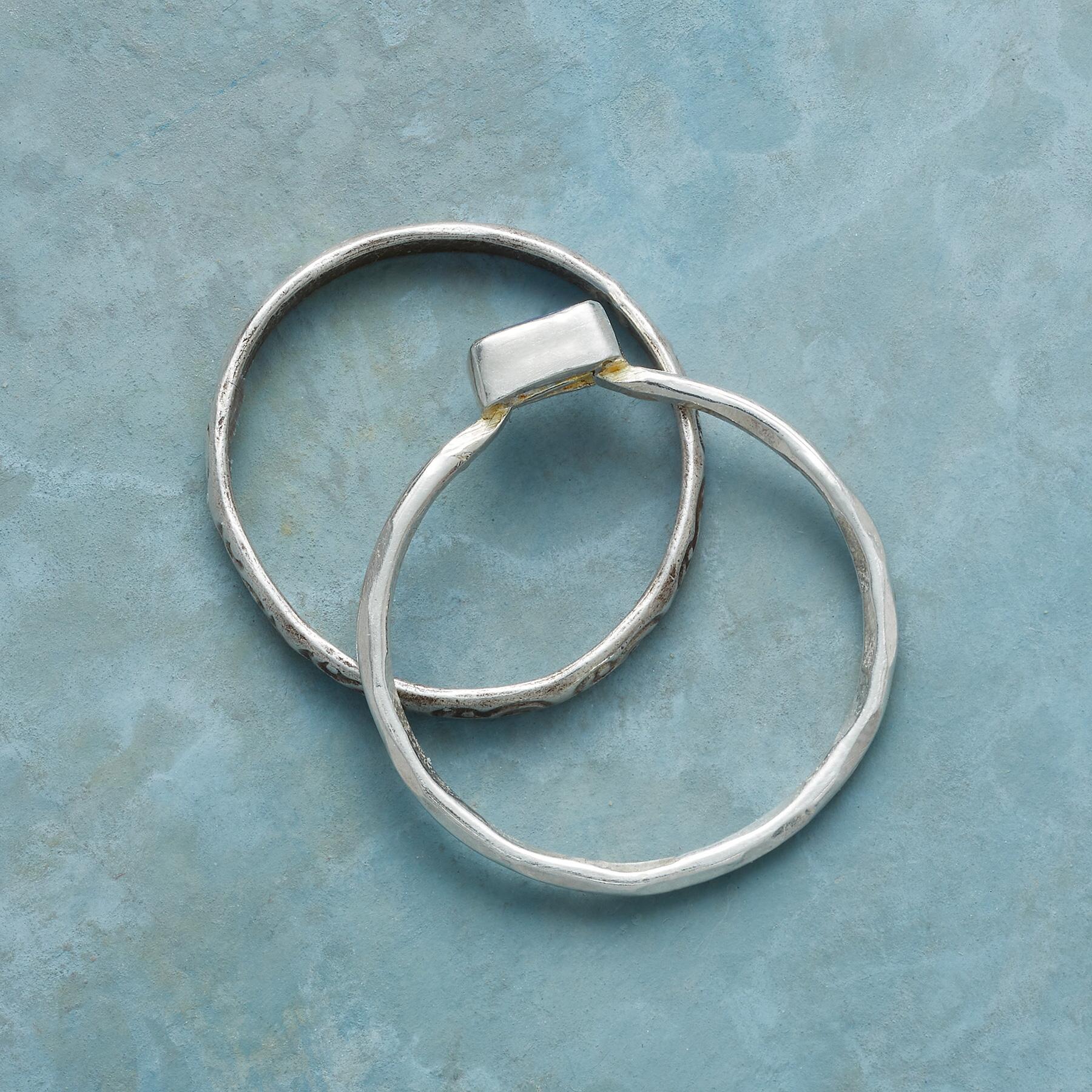 Wave Rider Ring Duo