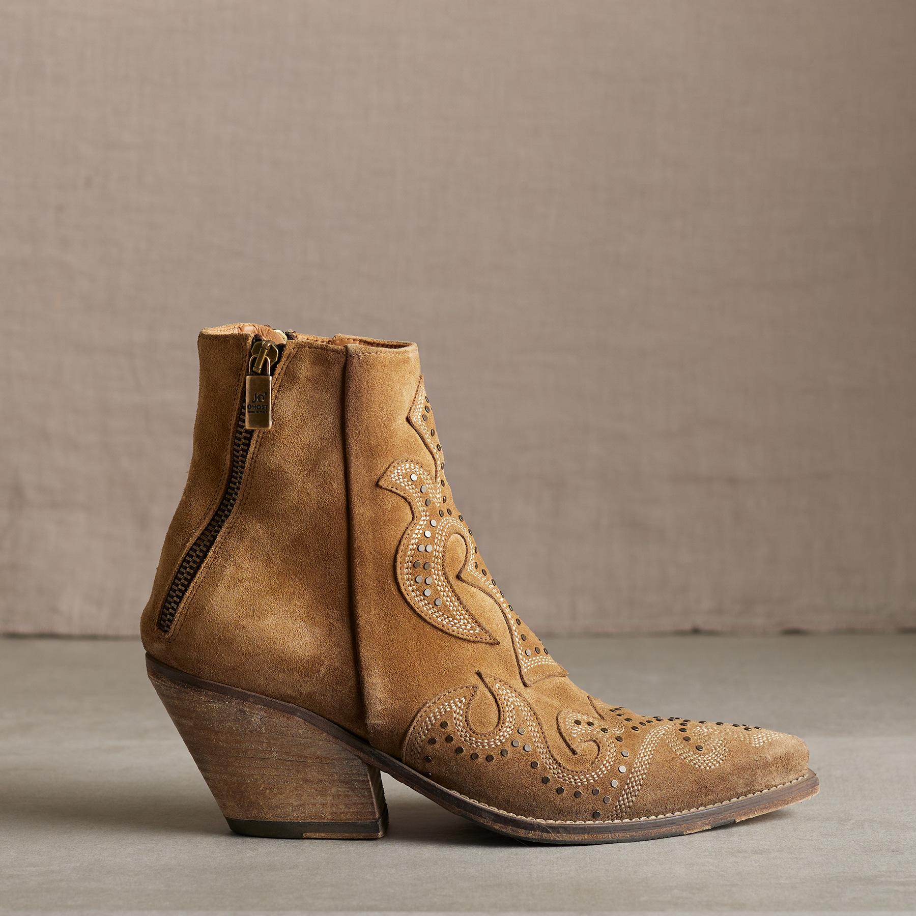 Espalier Boots