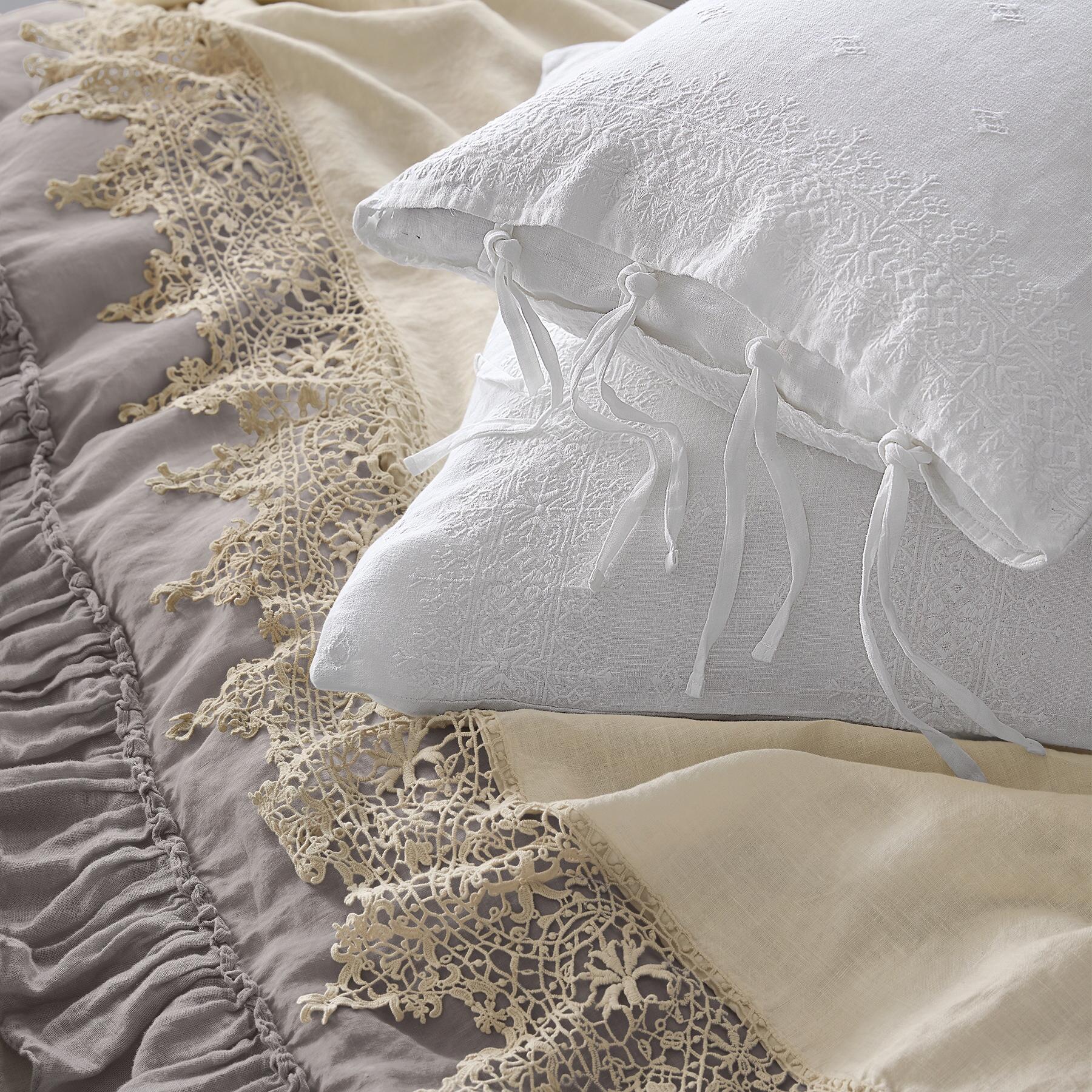 Gossamer Linen Lace Flat Sheet