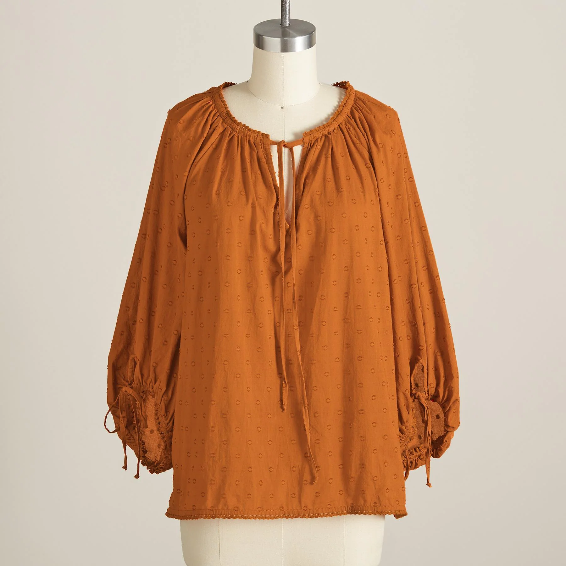 Augustine Top, Petite