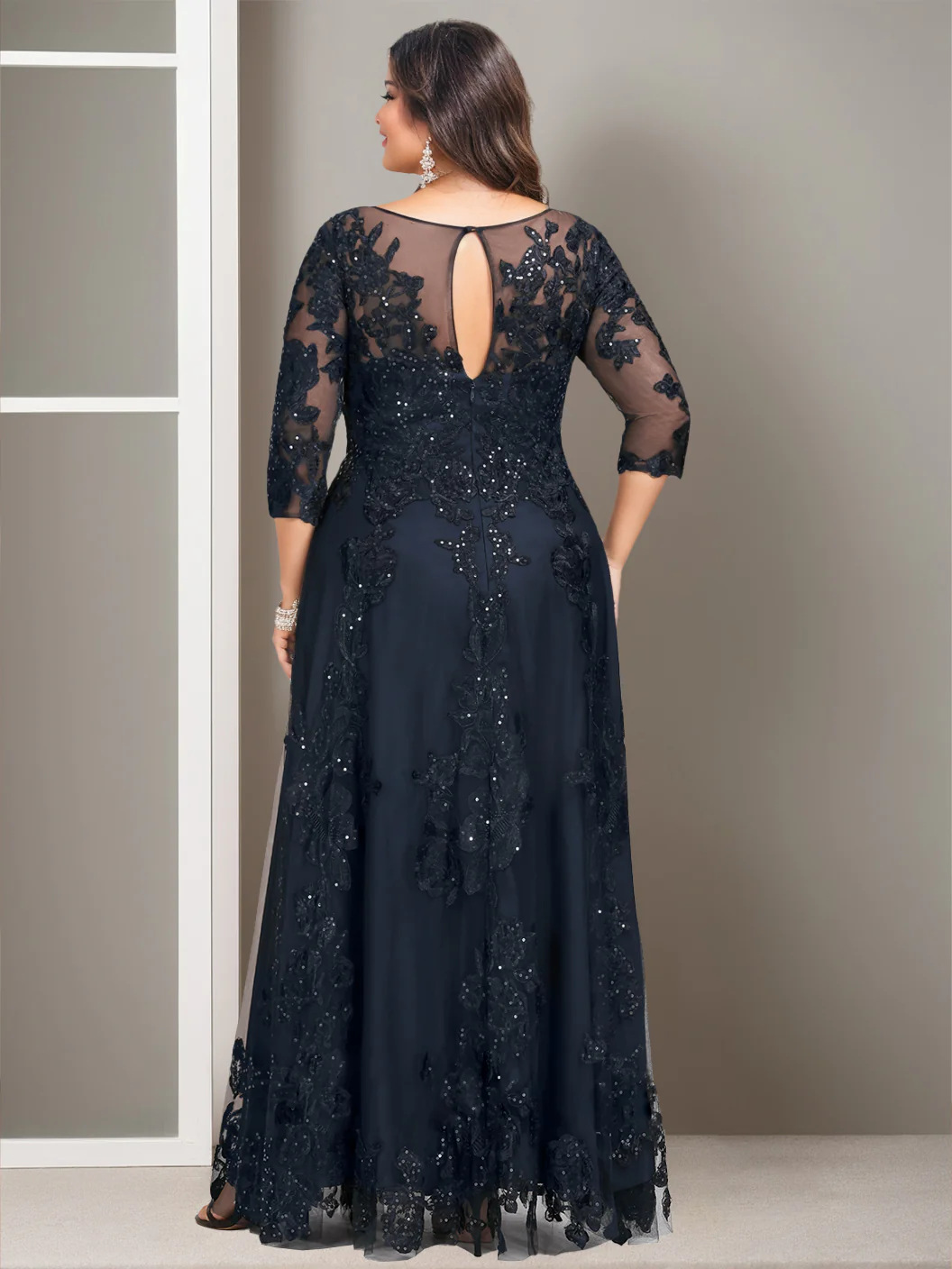 A-Line/Princess Scoop 3/4 Length Sleeves Floor-Length Plus Size Mother of the Bride Outfits with Sequins - QUGEX