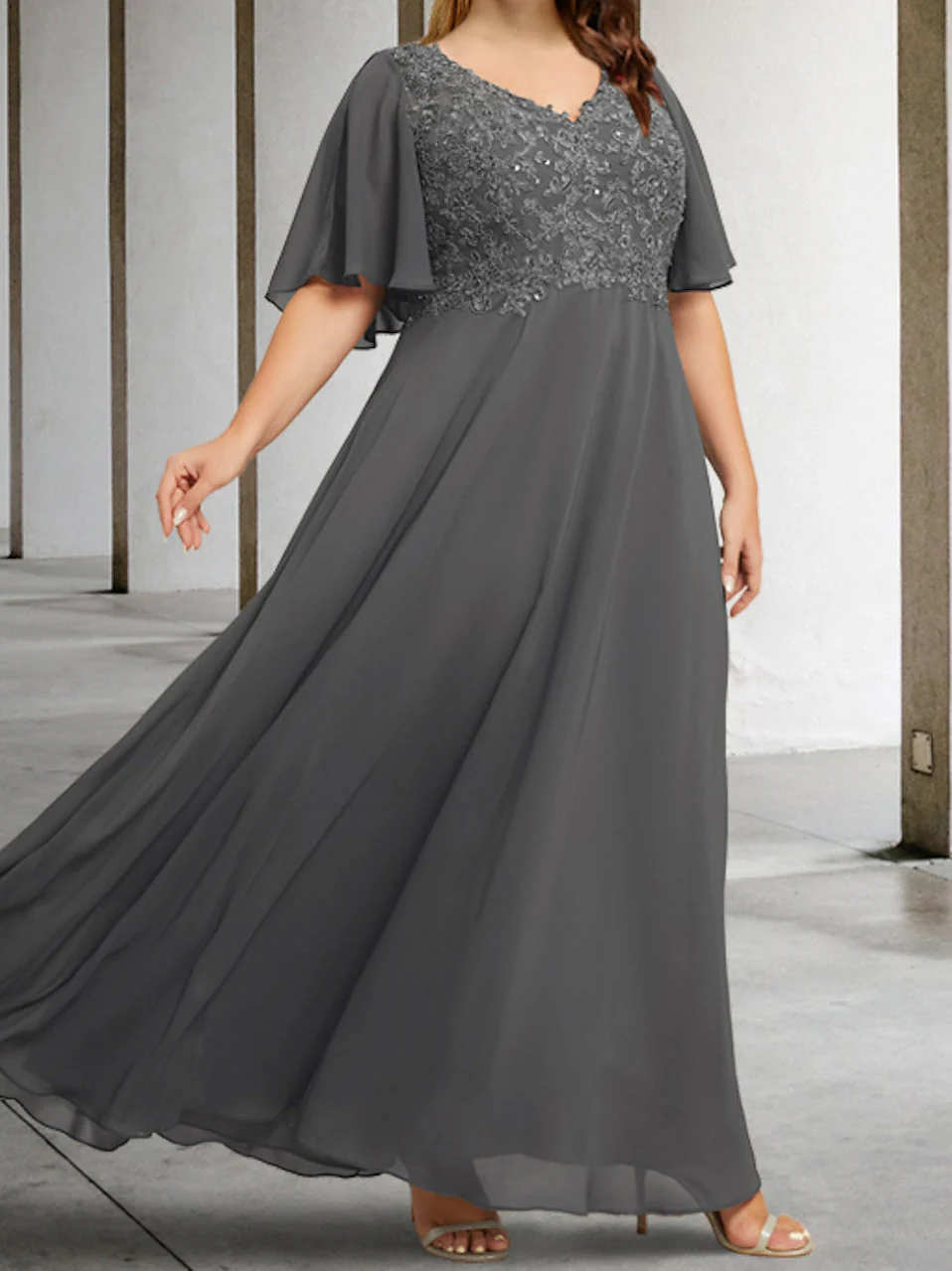 A-Line/Princess V-Neck Half Sleeves Floor-Length Mother of the Bride Dresses with Applique - QUGEX