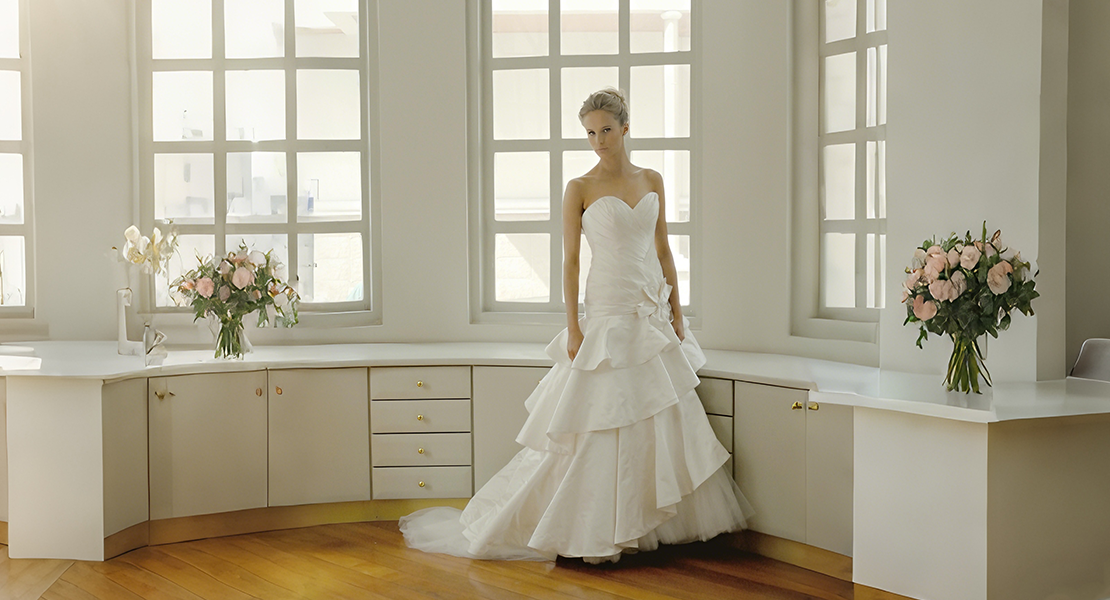 Elegant and romantic gentle narrative